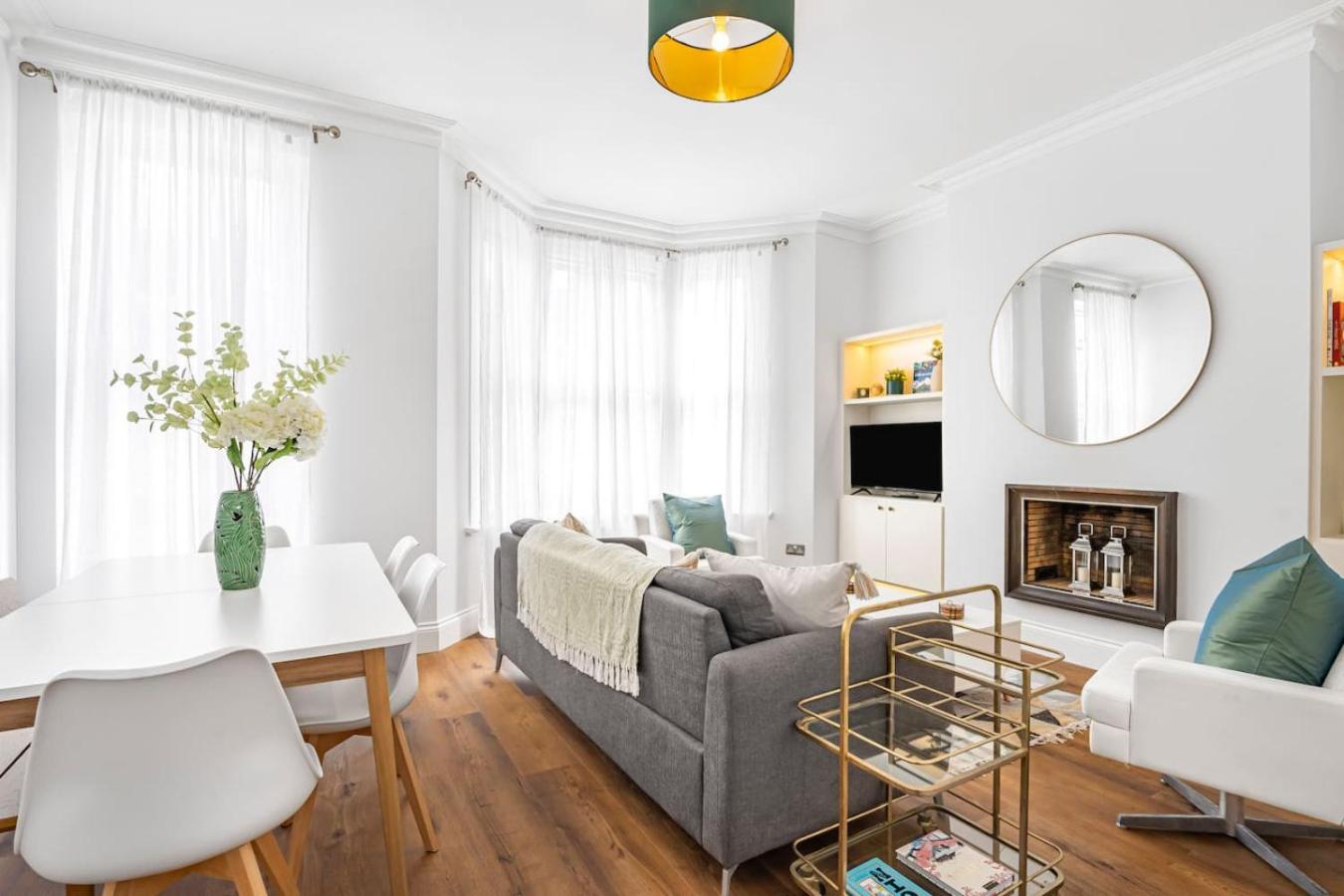 Modern 5-Bed Home in Maida Vale