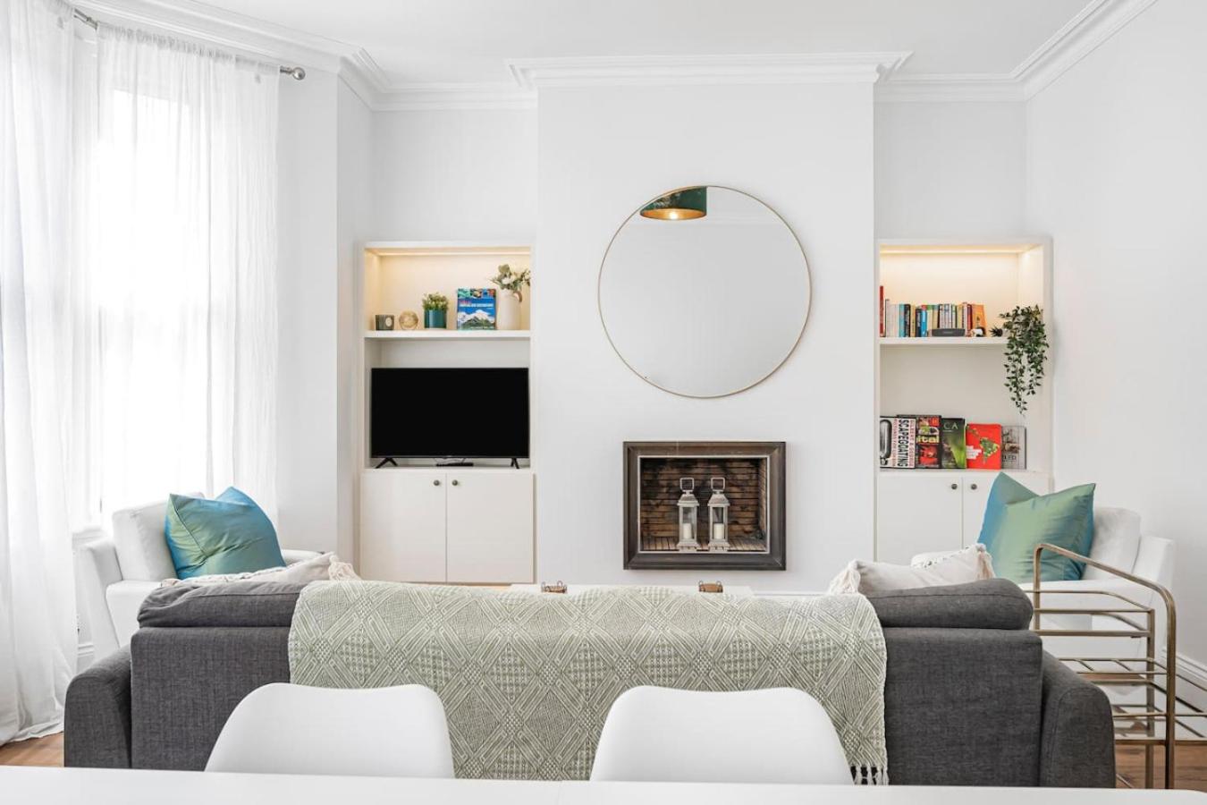 Modern 5-Bed Home in Maida Vale