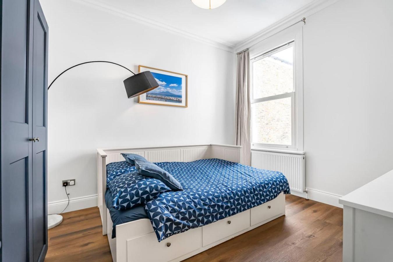 Modern 5-Bed Home in Maida Vale