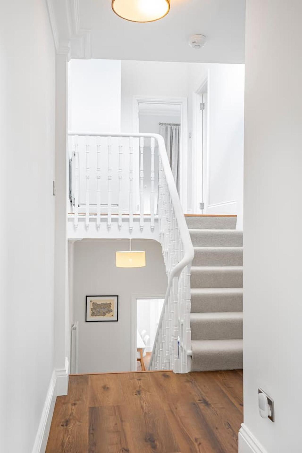 Modern 5-Bed Home in Maida Vale