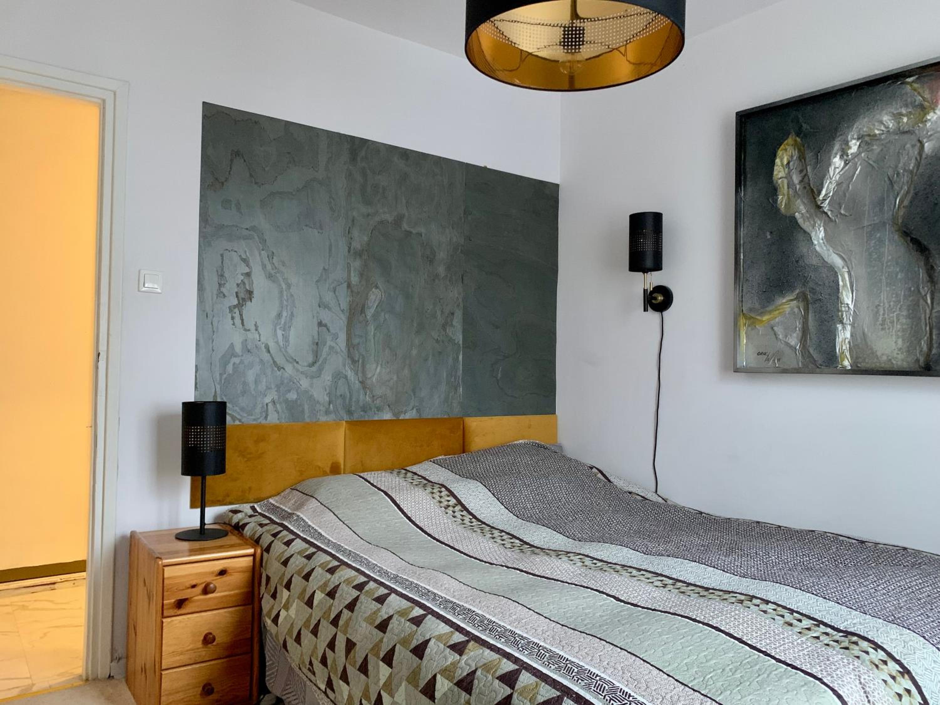 Perfect location two bedrooms with balkony