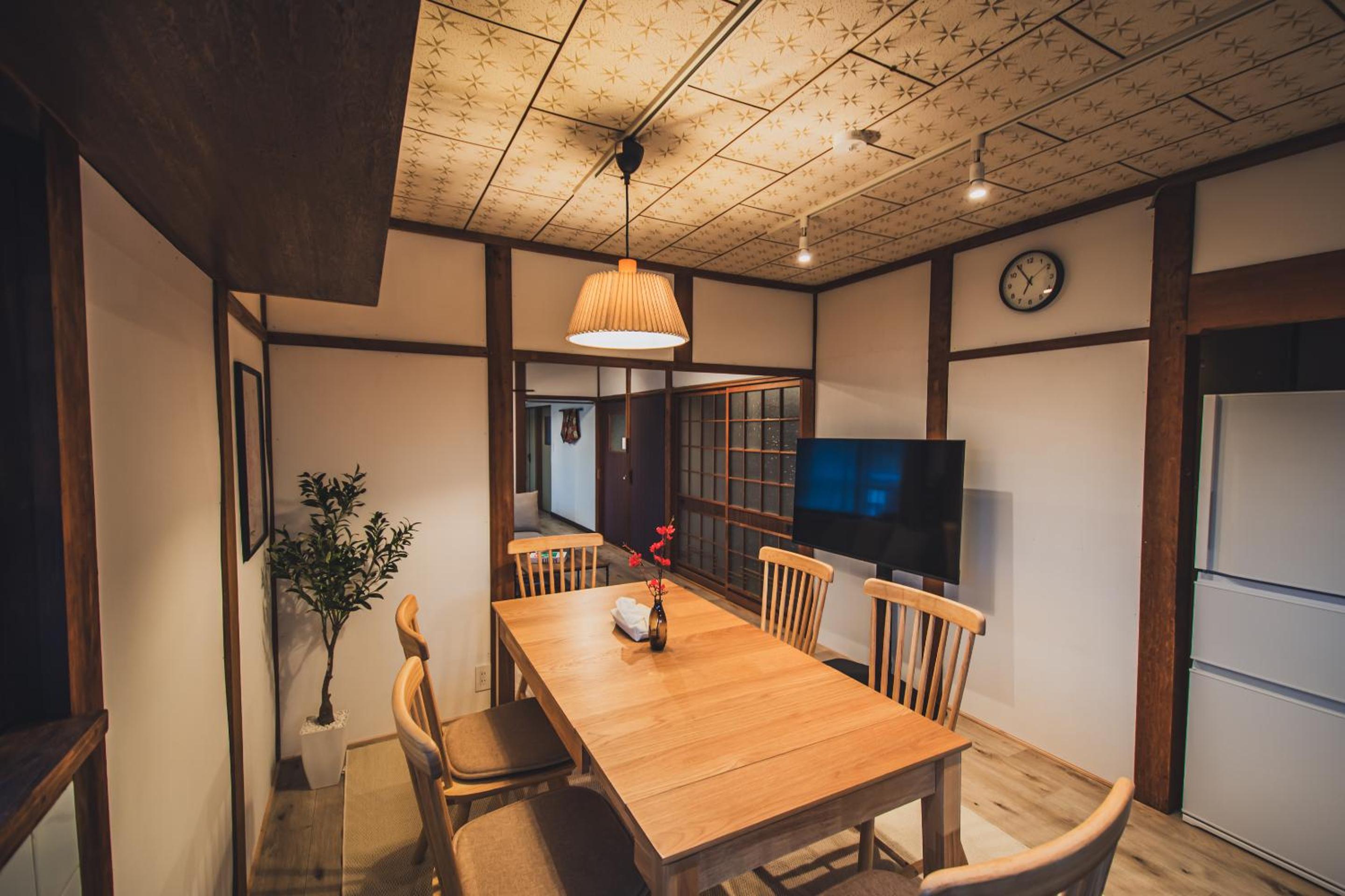サウナとアートの宿 瀬戸内一棟貸切 Sei-Jima Retreat