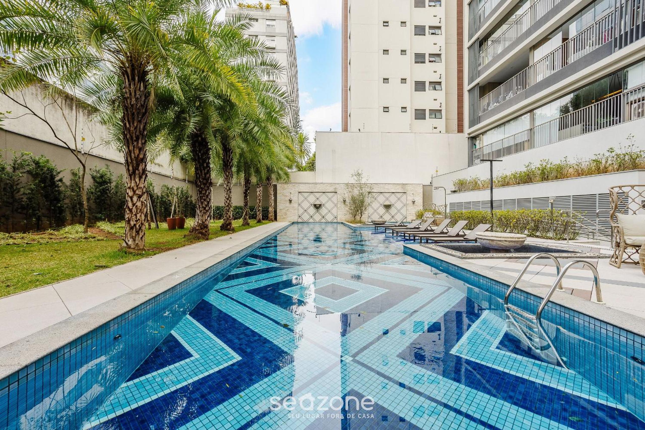 Studio in Condominium with Pool in Paraíso ZAH0811