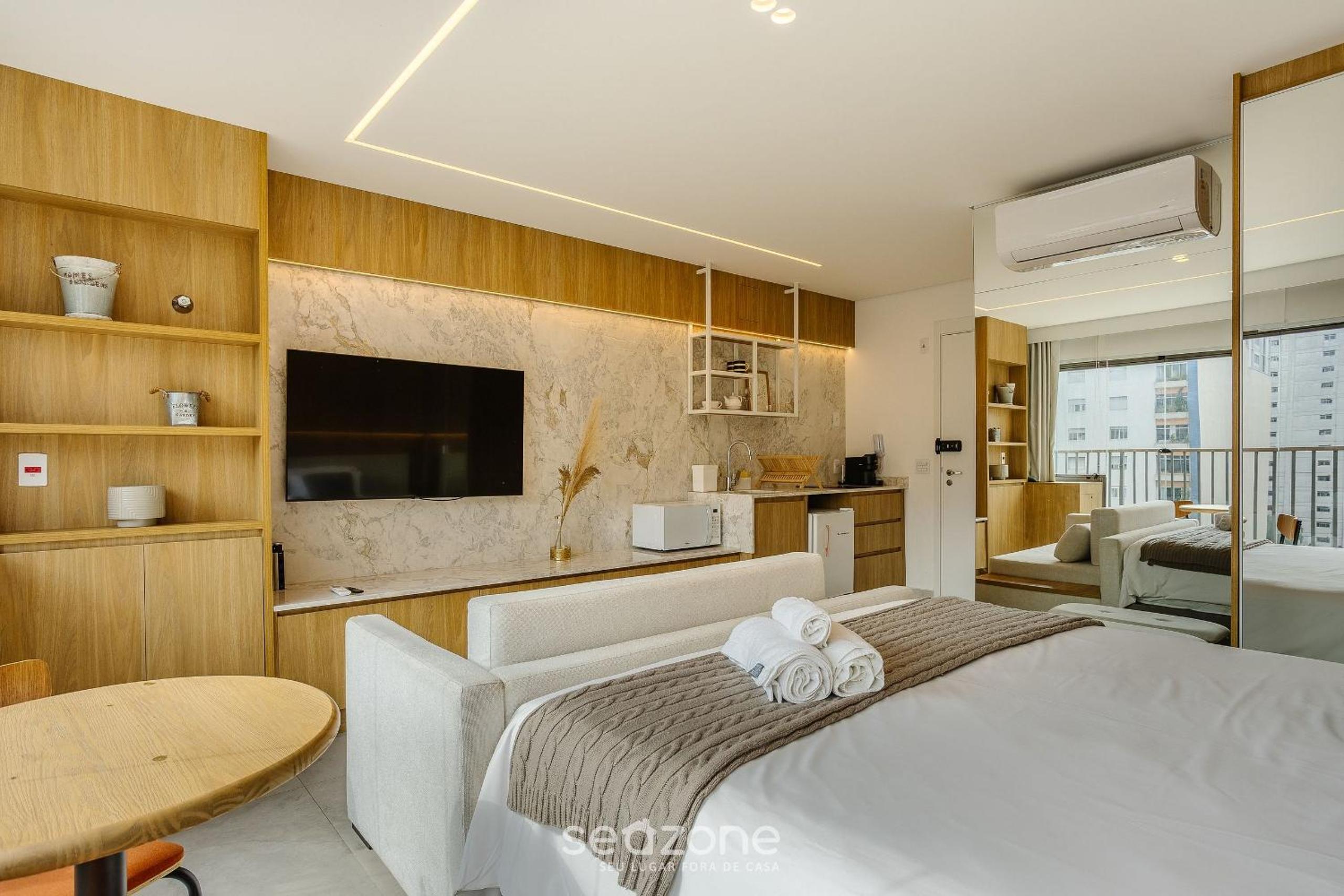 Studio in Condominium with Pool in Paraíso ZAH0811