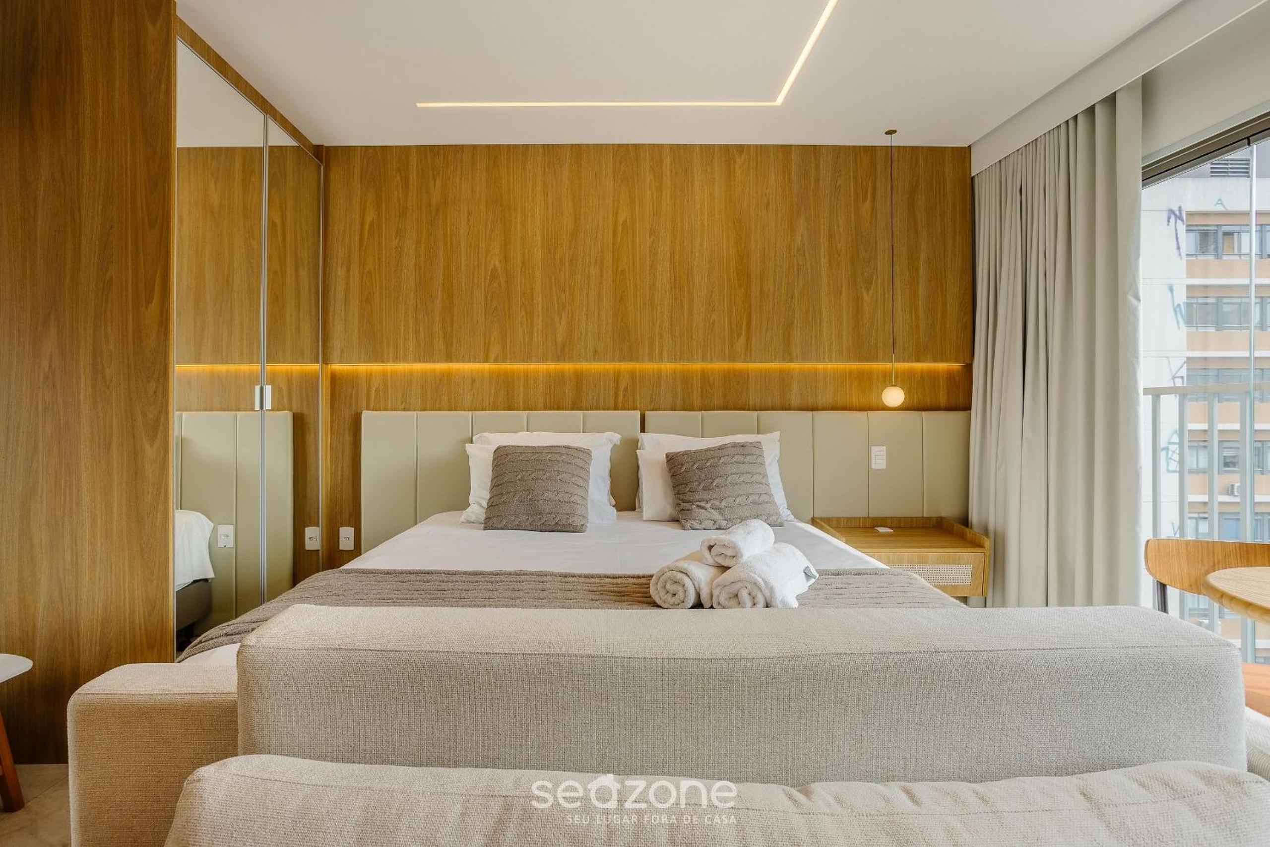 Studio in Condominium with Pool in Paraíso ZAH0811
