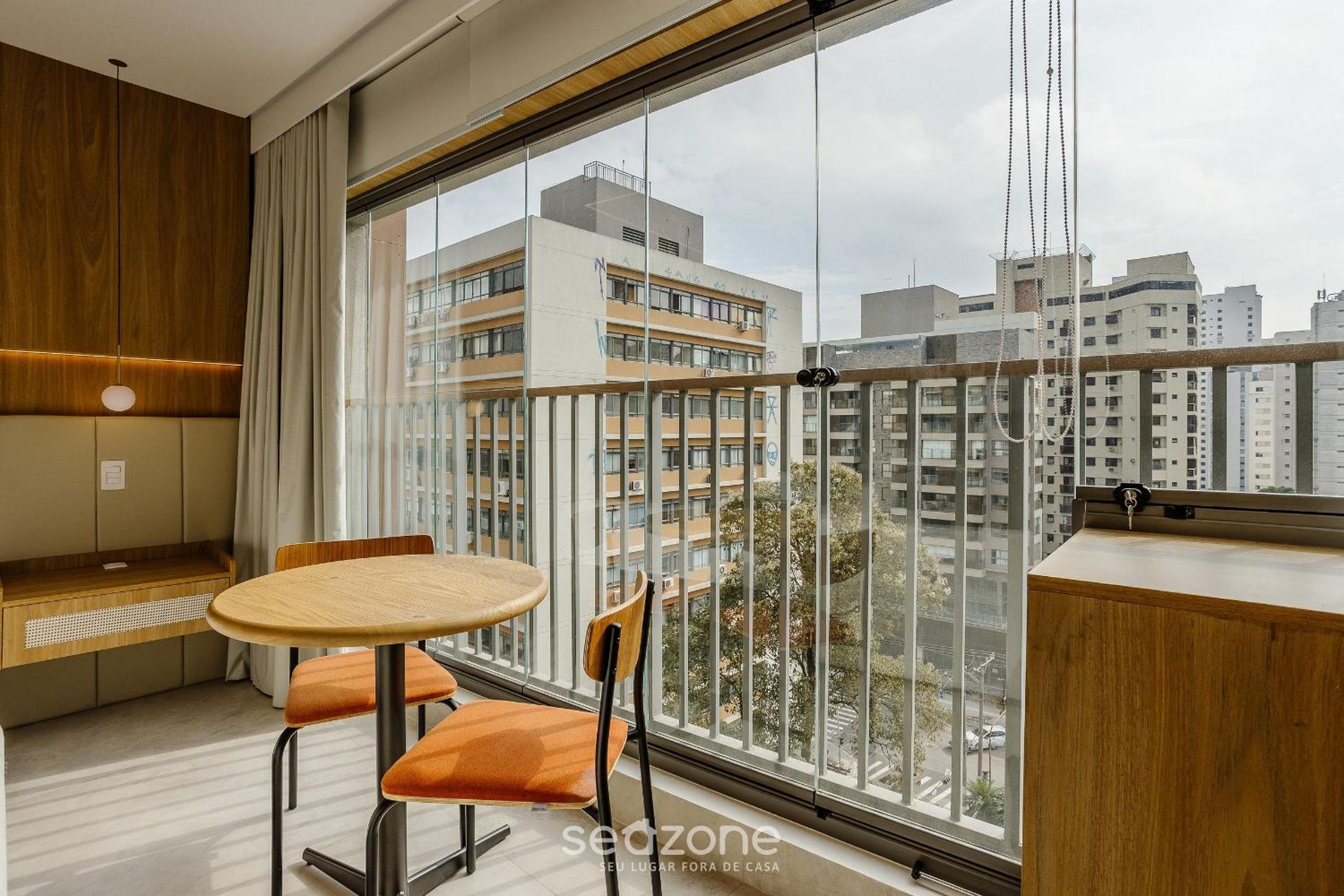 Studio in Condominium with Pool in Paraíso ZAH0811