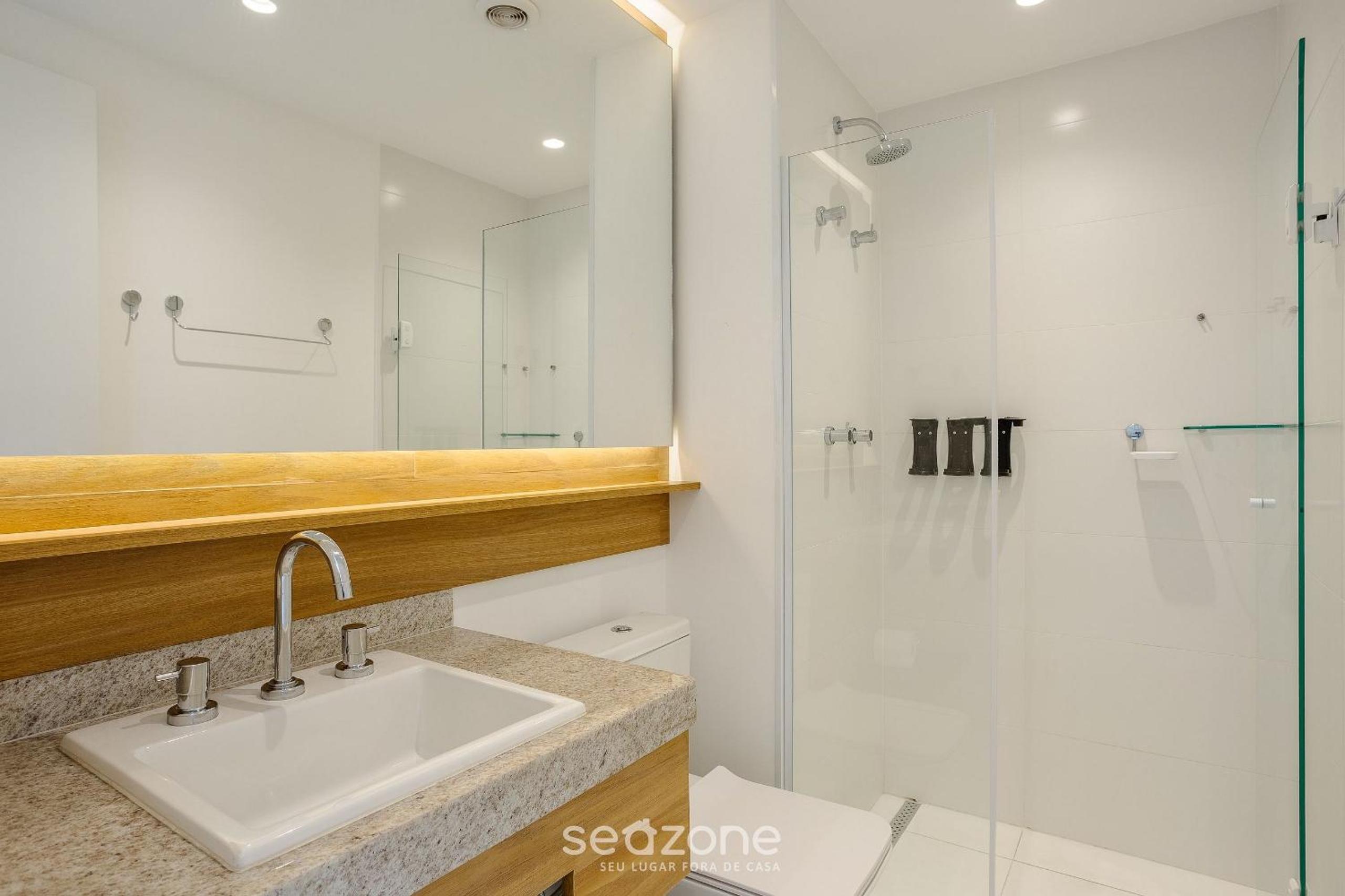 Studio in Condominium with Pool in Paraíso ZAH0811