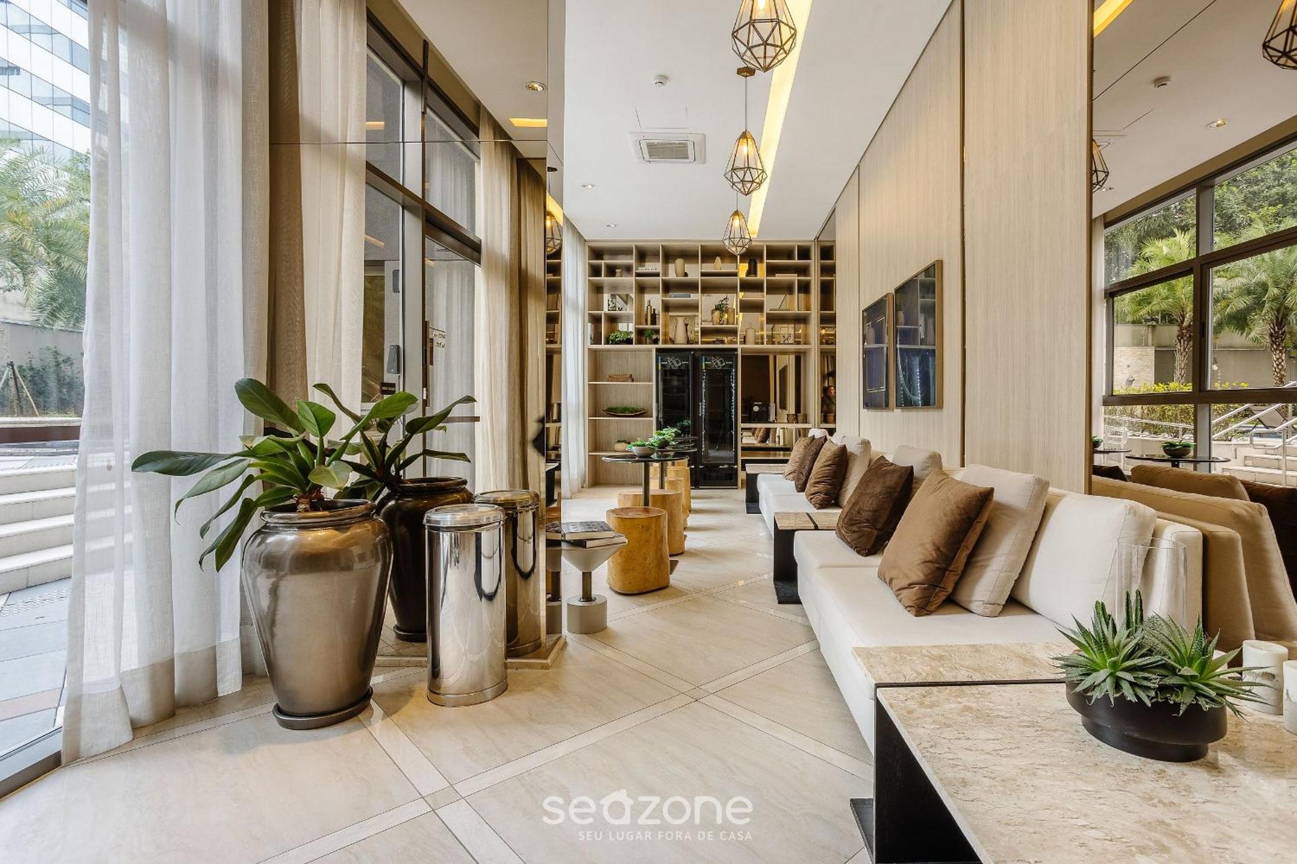 Studio in Condominium with Pool in Paraíso ZAH0811
