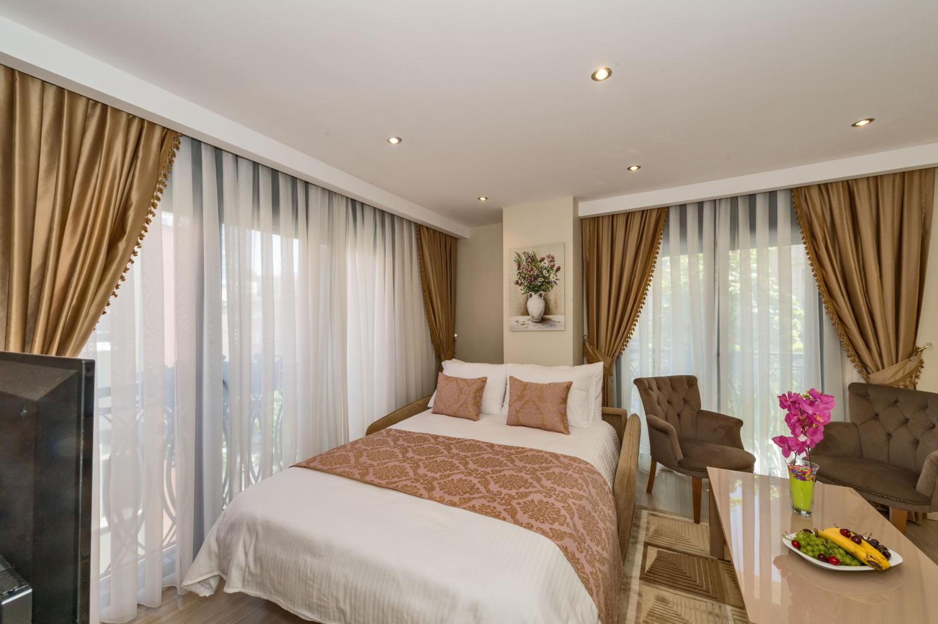 Gen Suites - Image 13