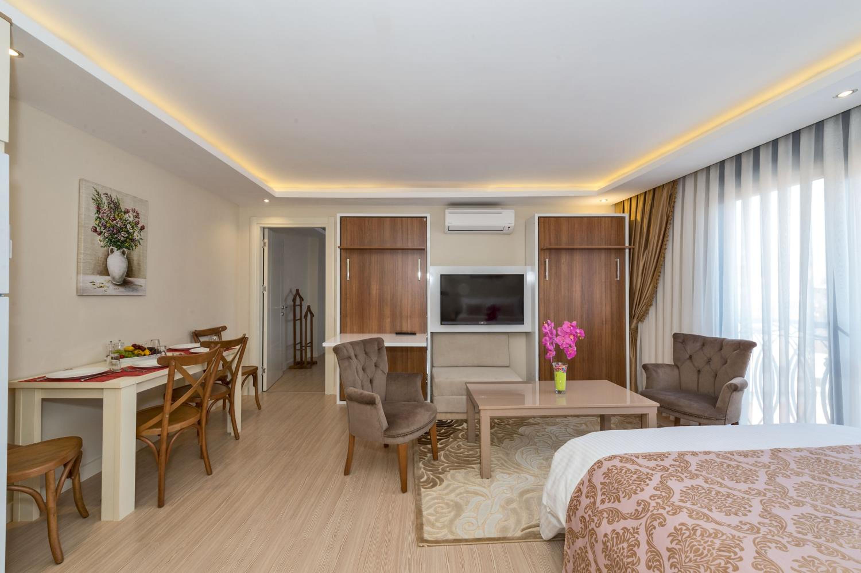 Gen Suites - Image 17