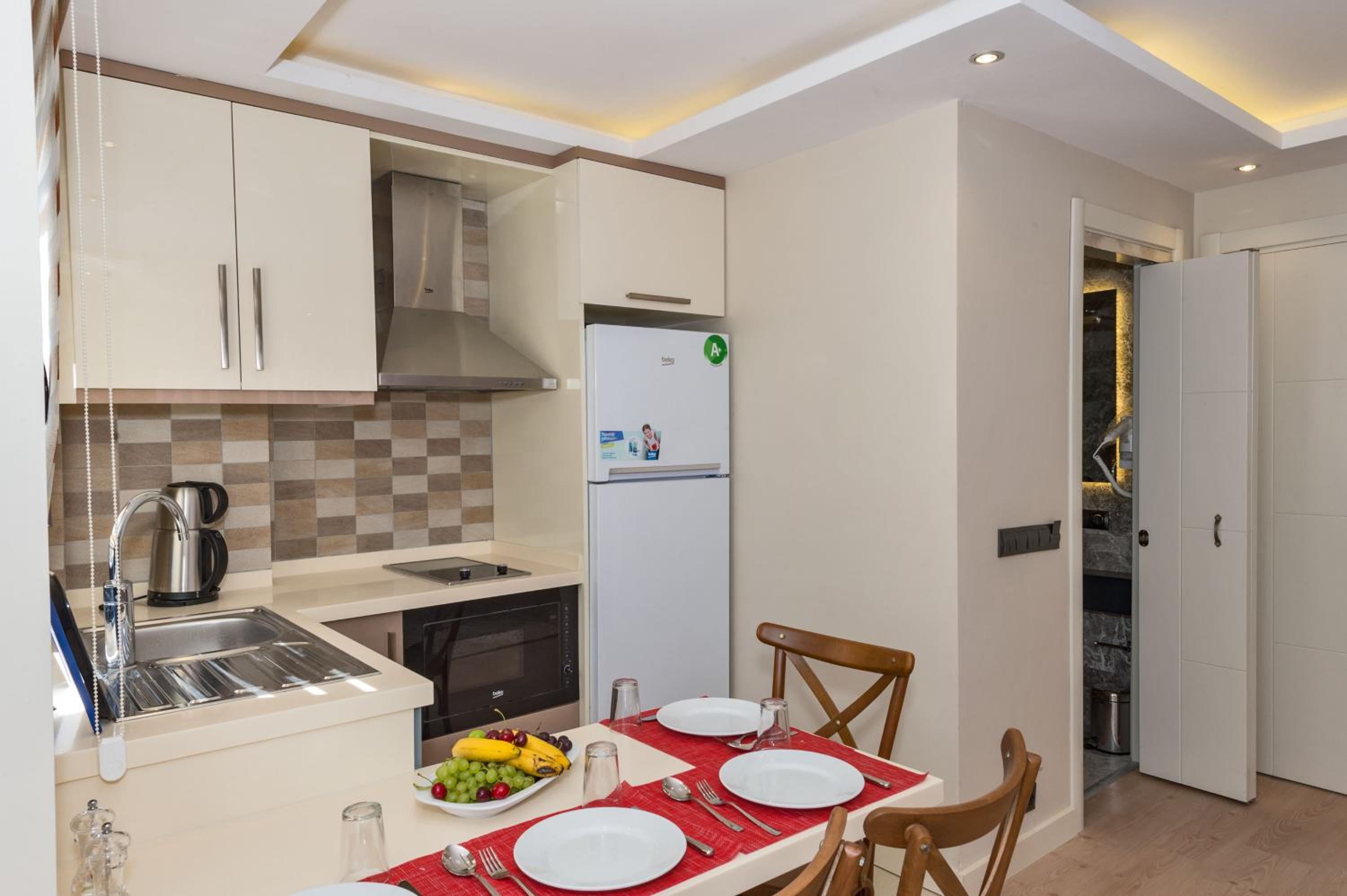 Gen Suites - Image 20