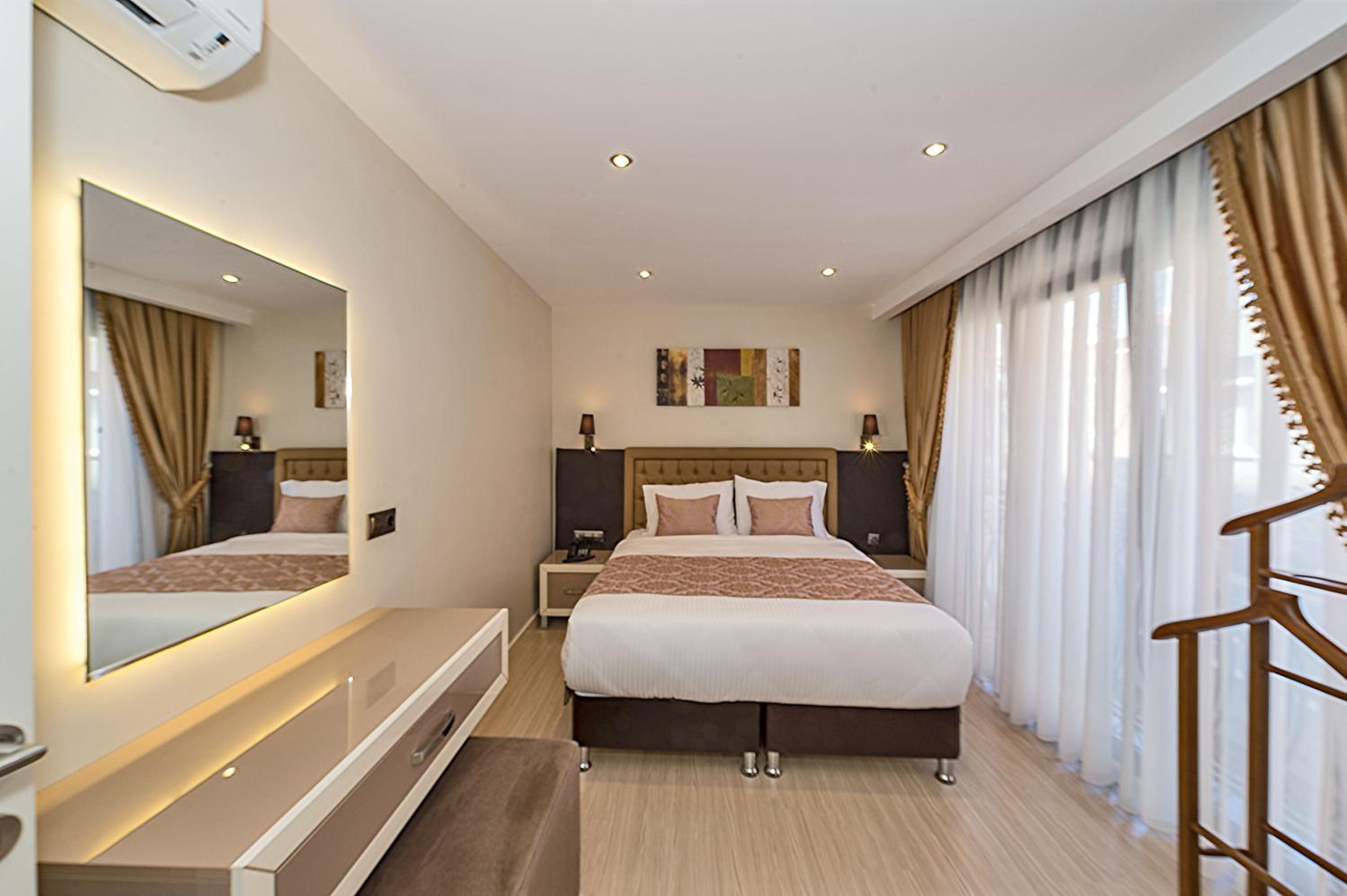 Gen Suites - Image 21