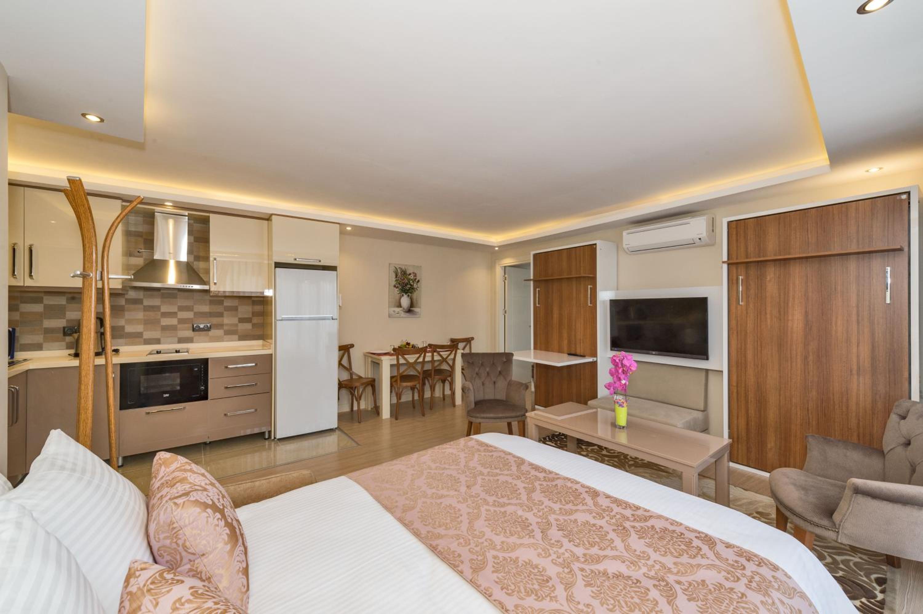 Gen Suites - Image 37