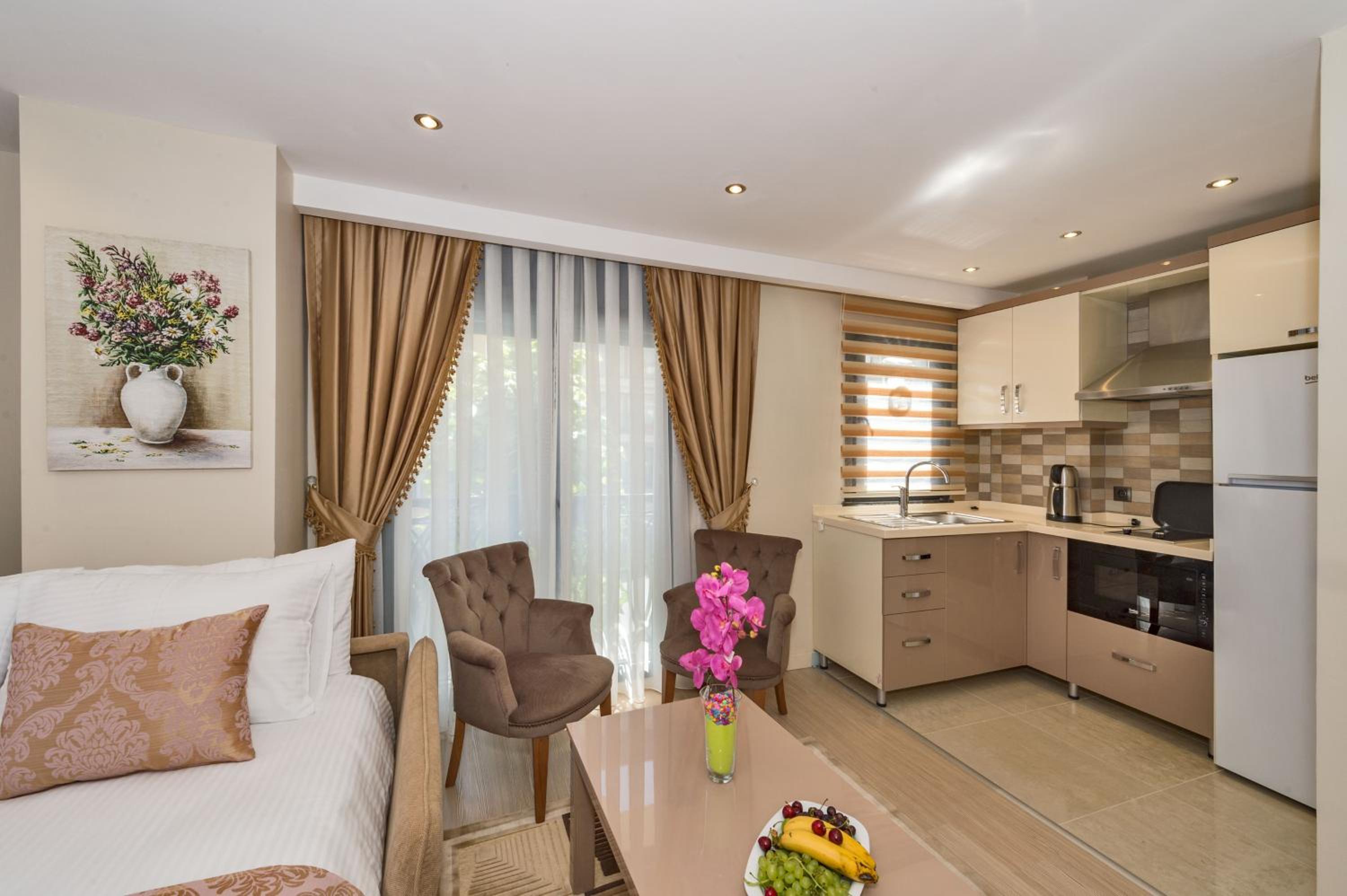 Gen Suites - Image 44