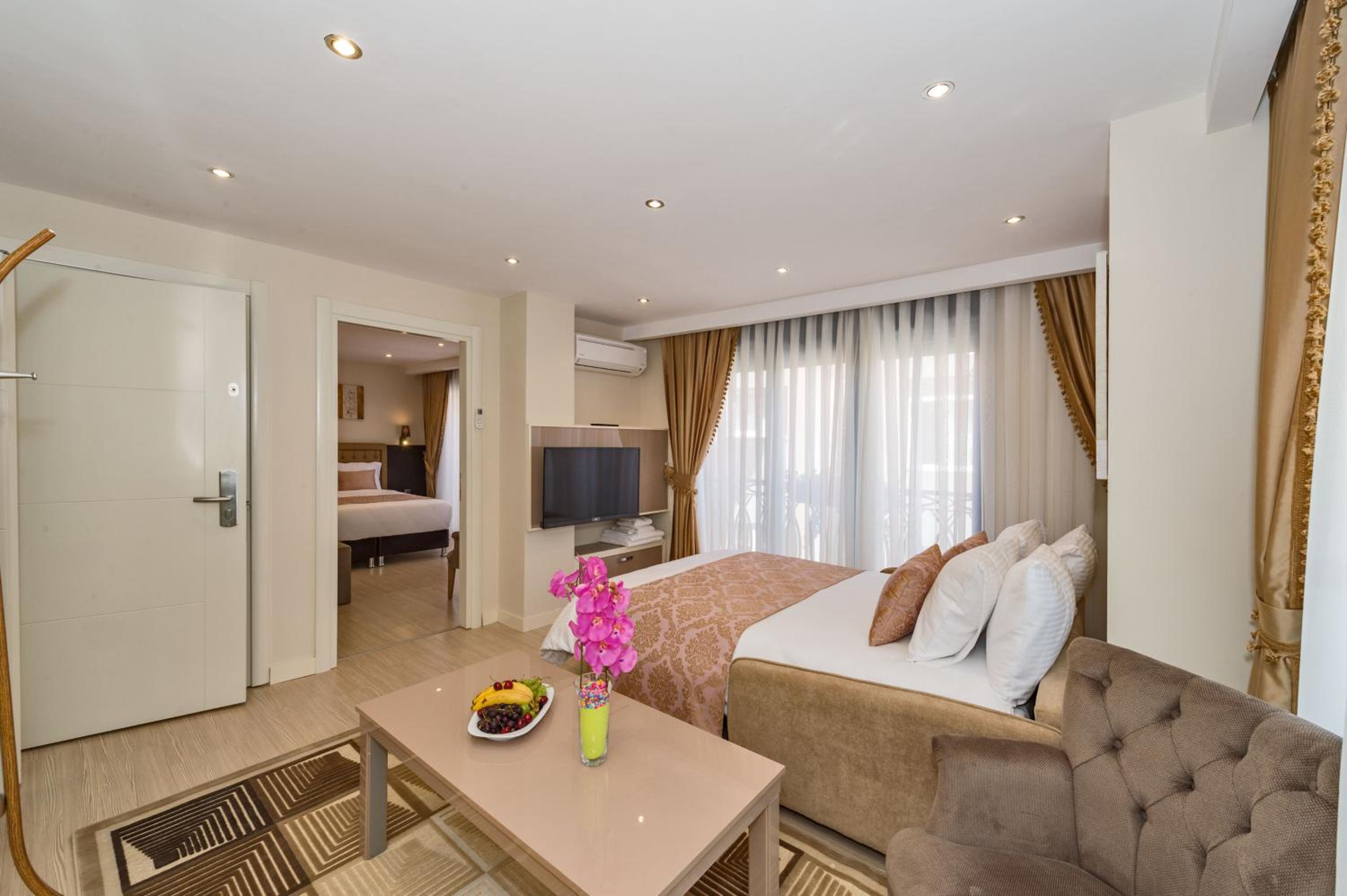 Gen Suites - Image 73