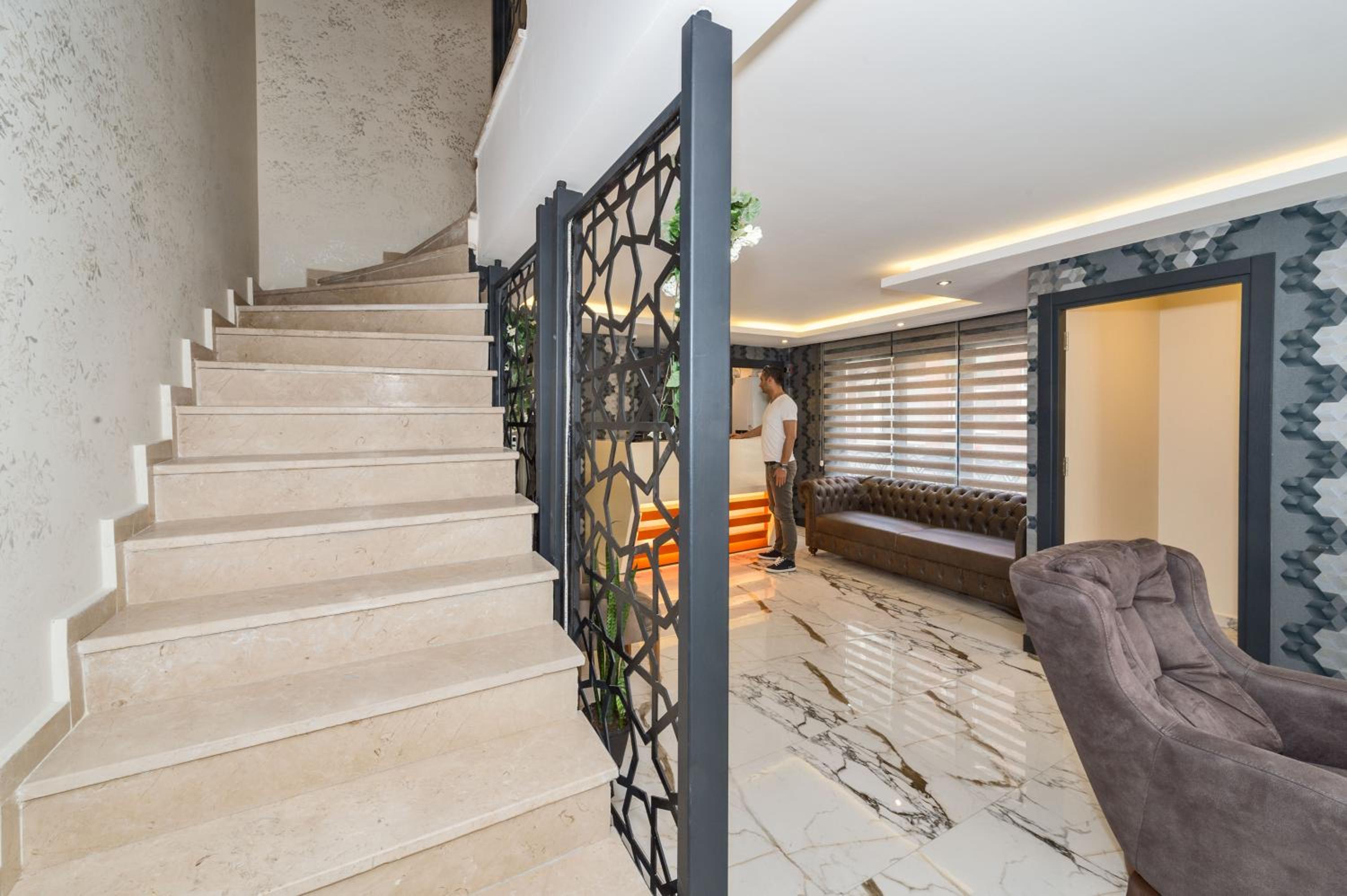 Gen Suites - Image 86