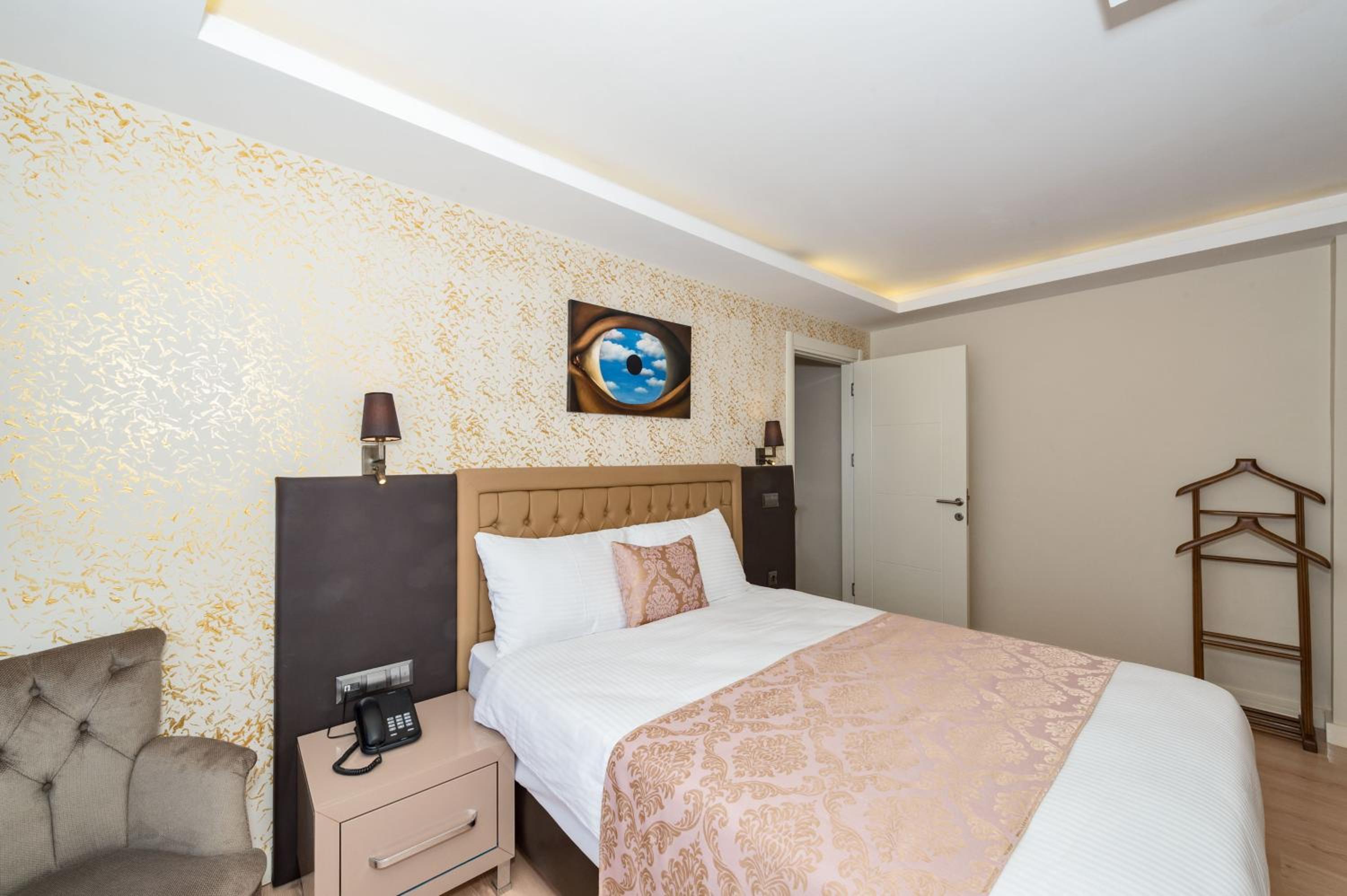 Gen Suites - Image 64