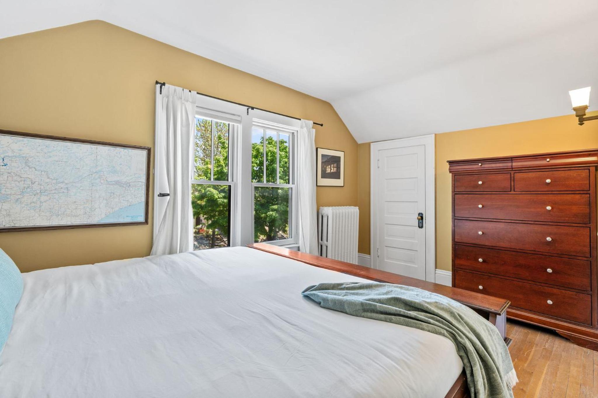 Pillsbury Hideaway