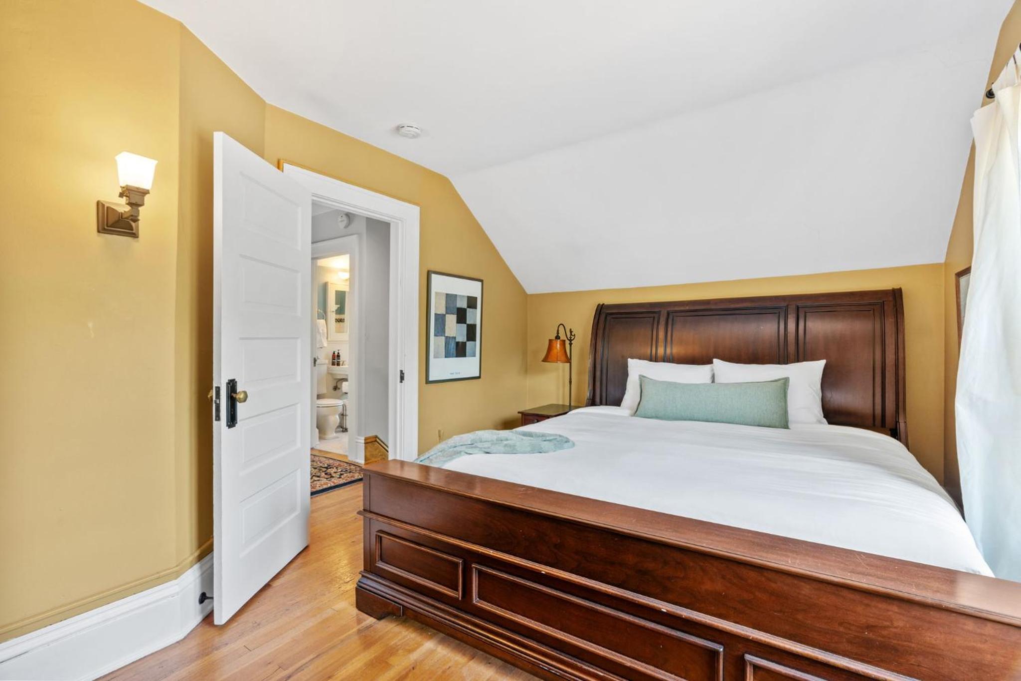 Pillsbury Hideaway