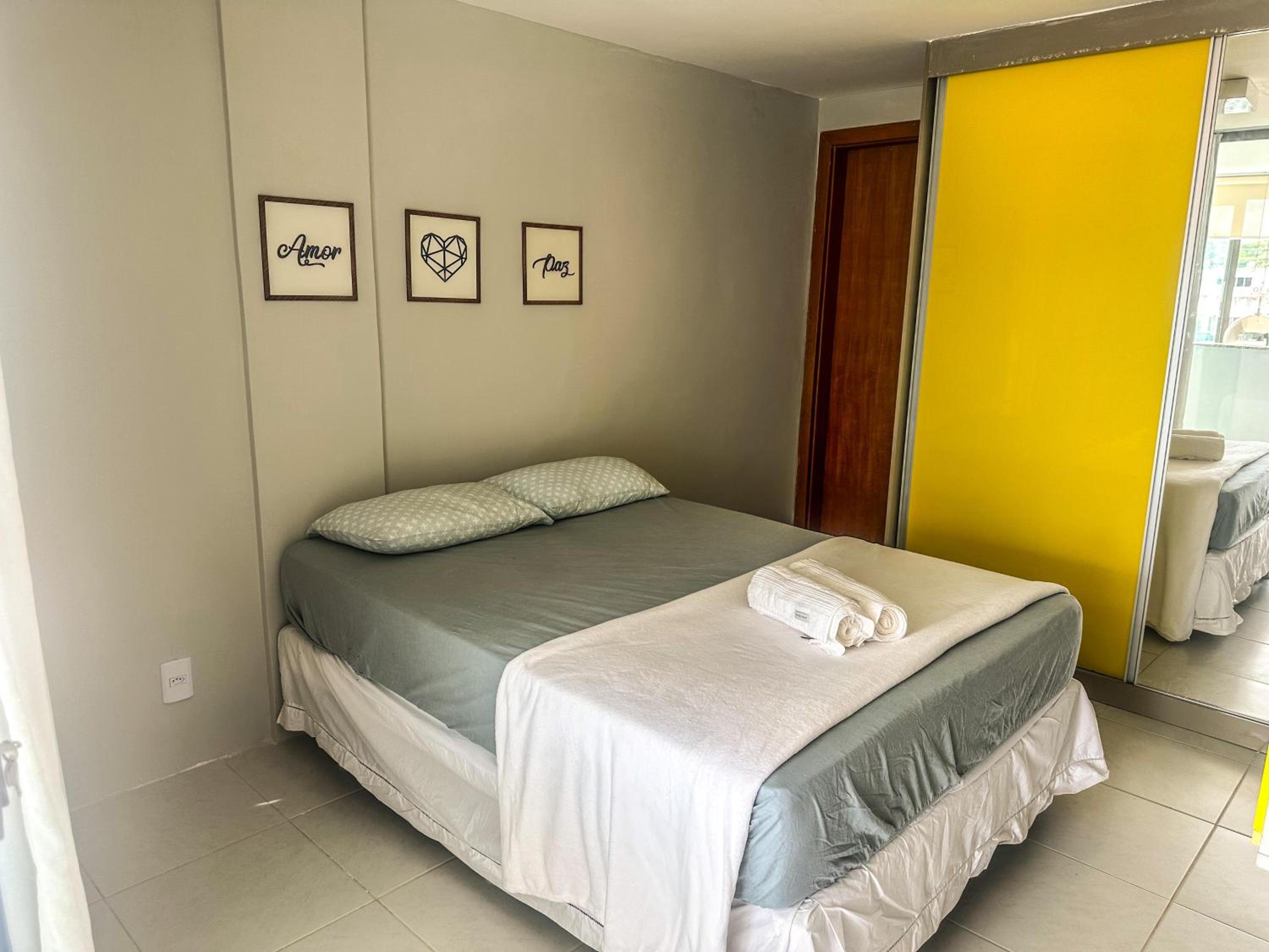 Cobertura duplex luxuosa na Praia de Guarajuba, seu Pet é bem vindo