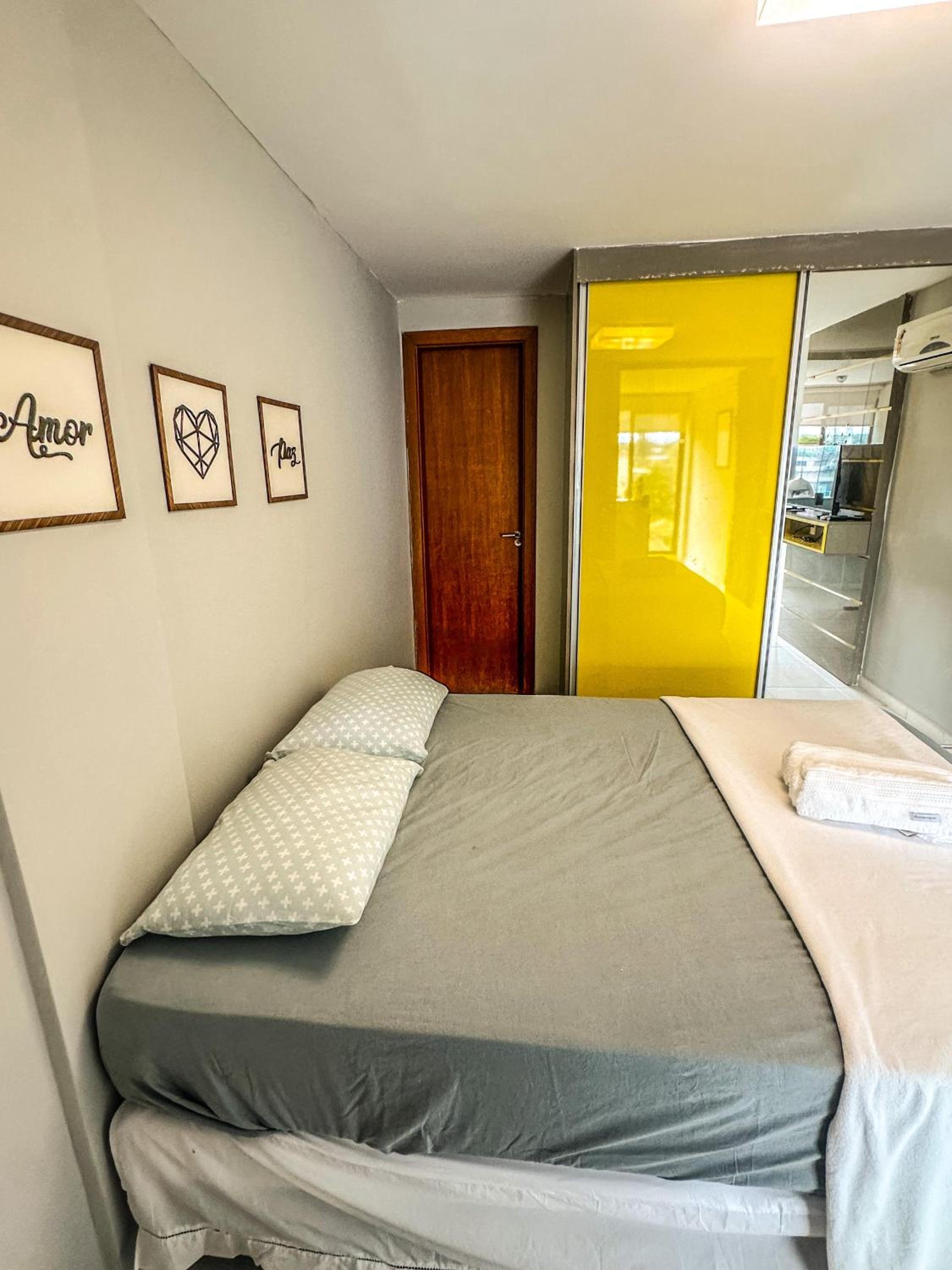 Cobertura duplex luxuosa na Praia de Guarajuba, seu Pet é bem vindo