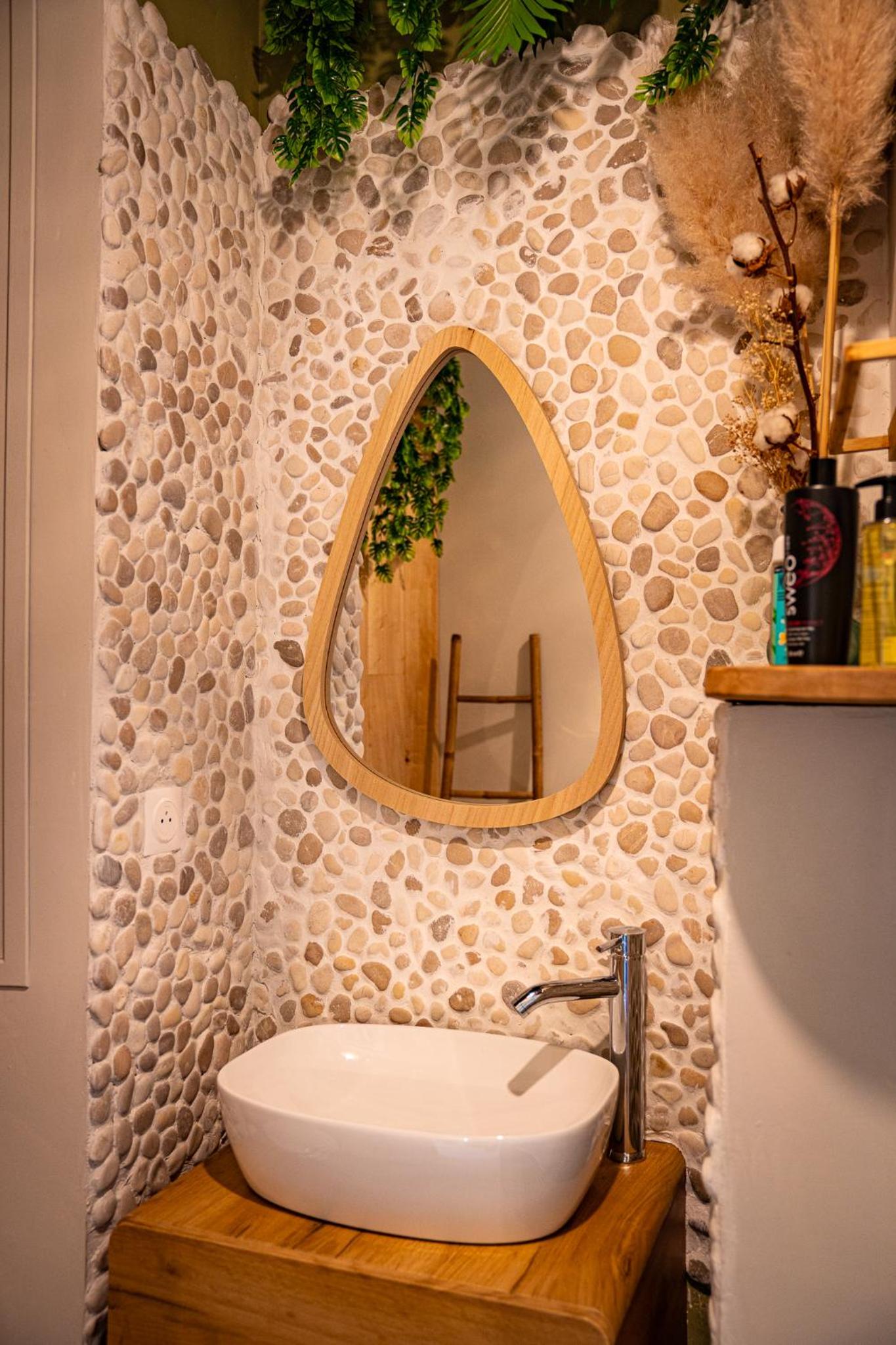 Suite Romantique Cinta Bali SPA privé - Châteaux de la Loire