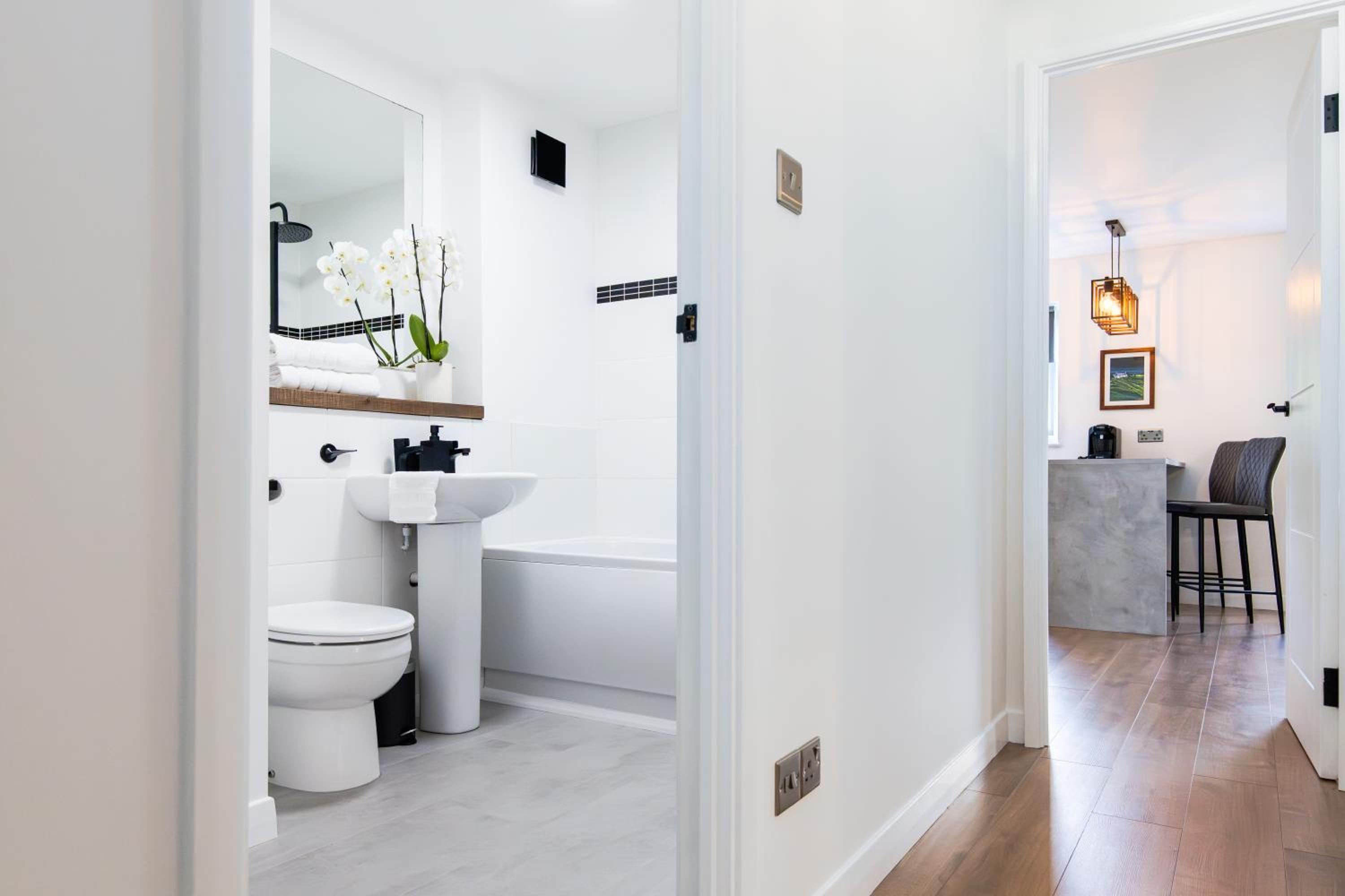 2Bedroom Apartment-Free Parking