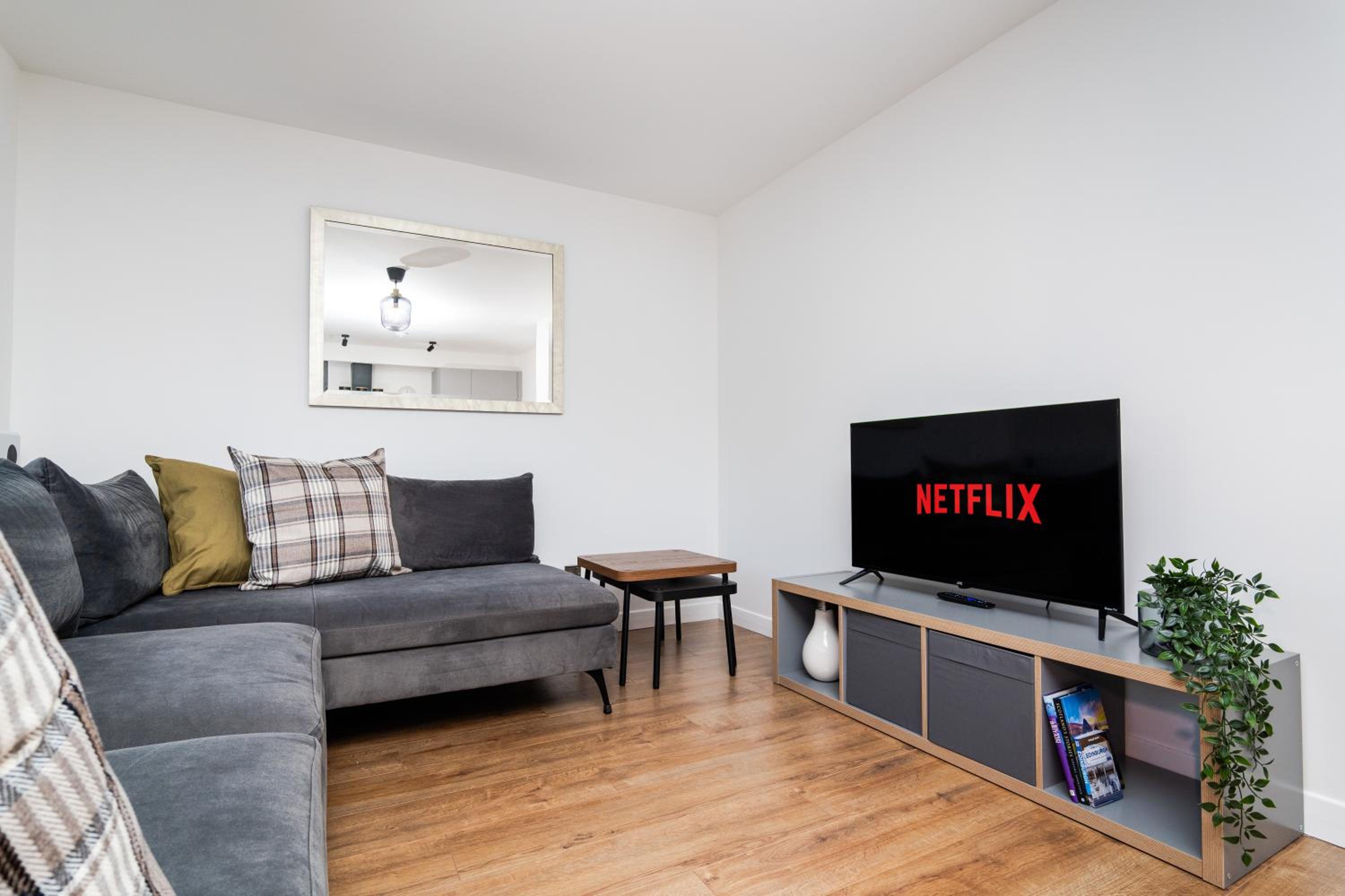 2Bedroom Apartment-Free Parking