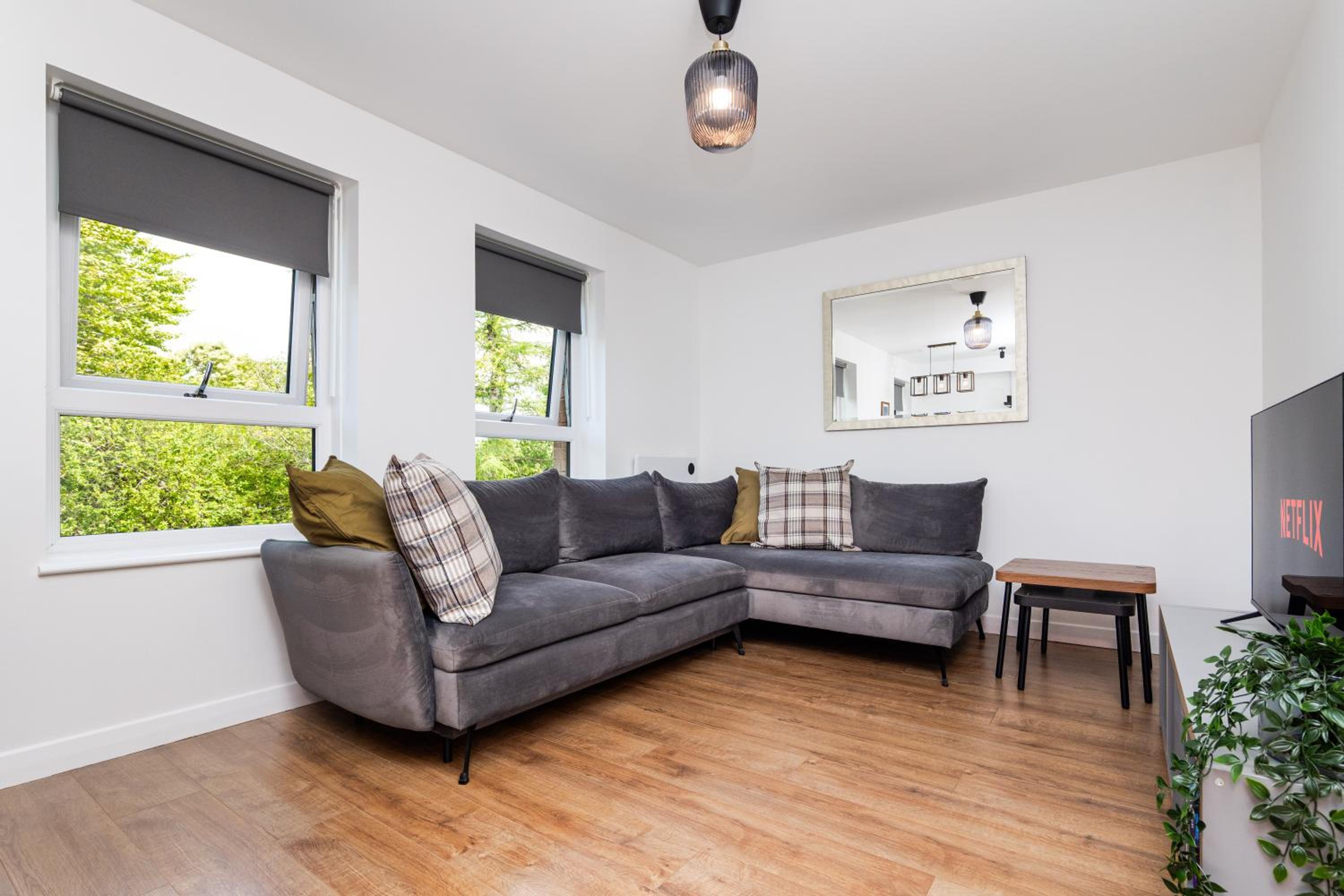 2Bedroom Apartment-Free Parking