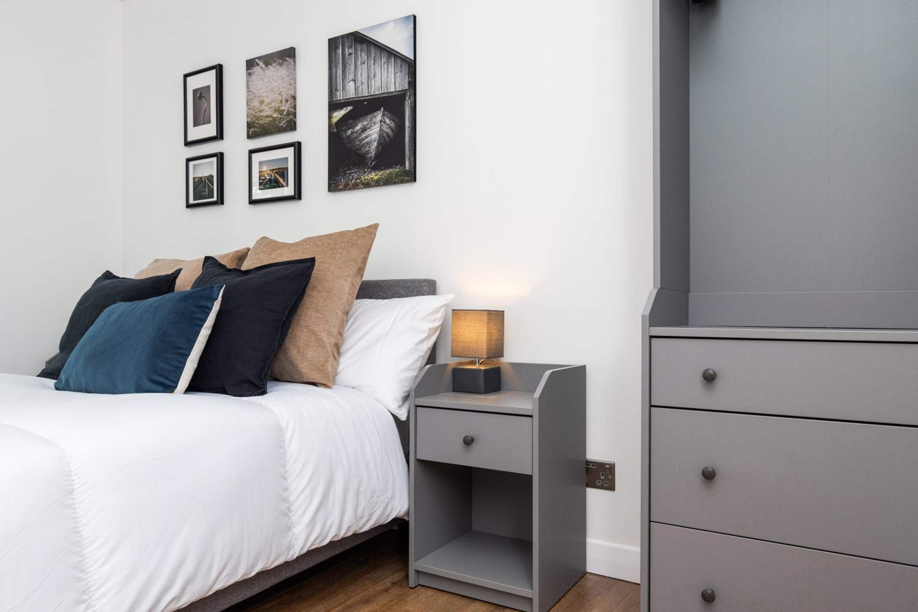 2Bedroom Apartment-Free Parking