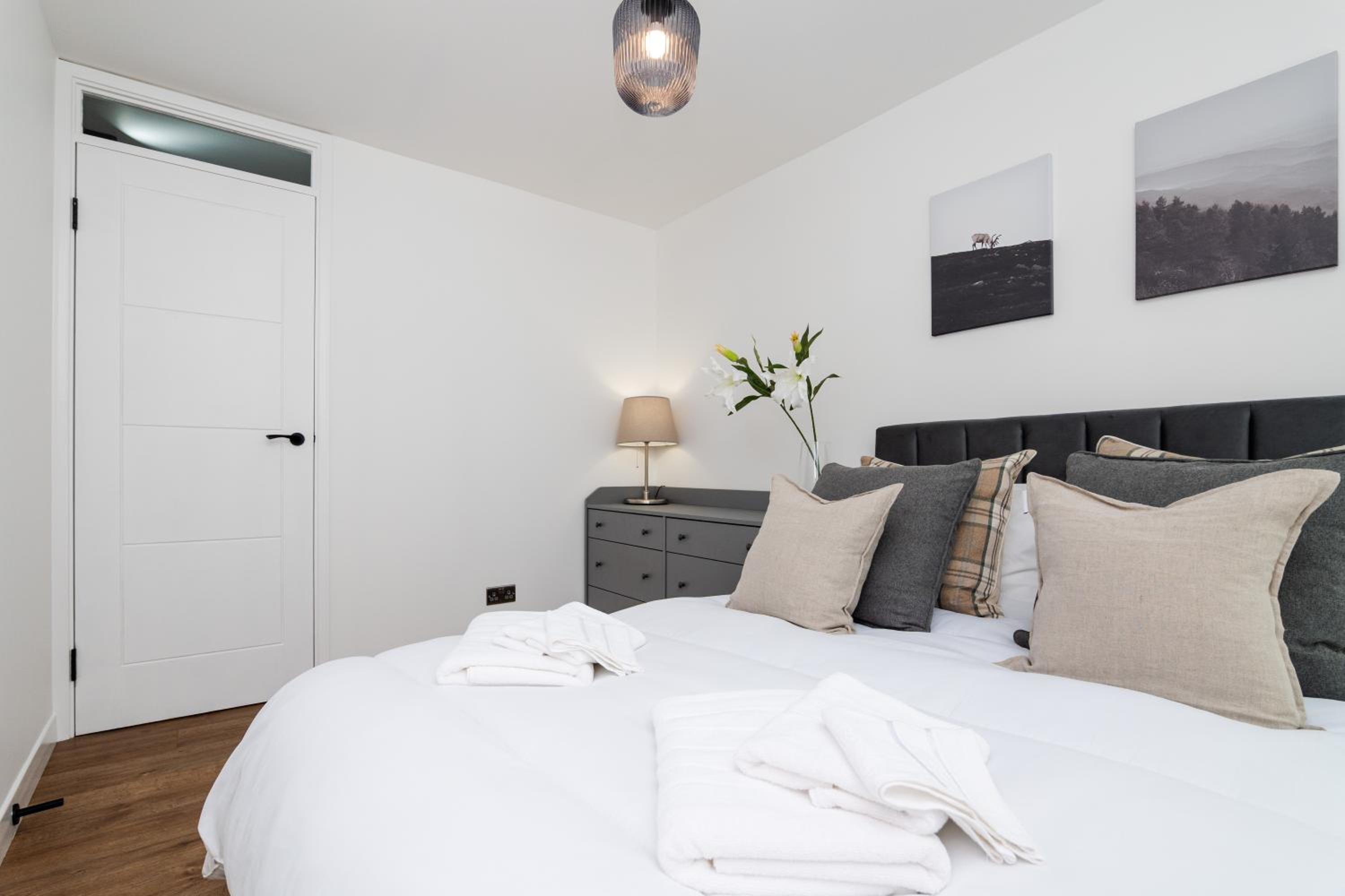 2Bedroom Apartment-Free Parking