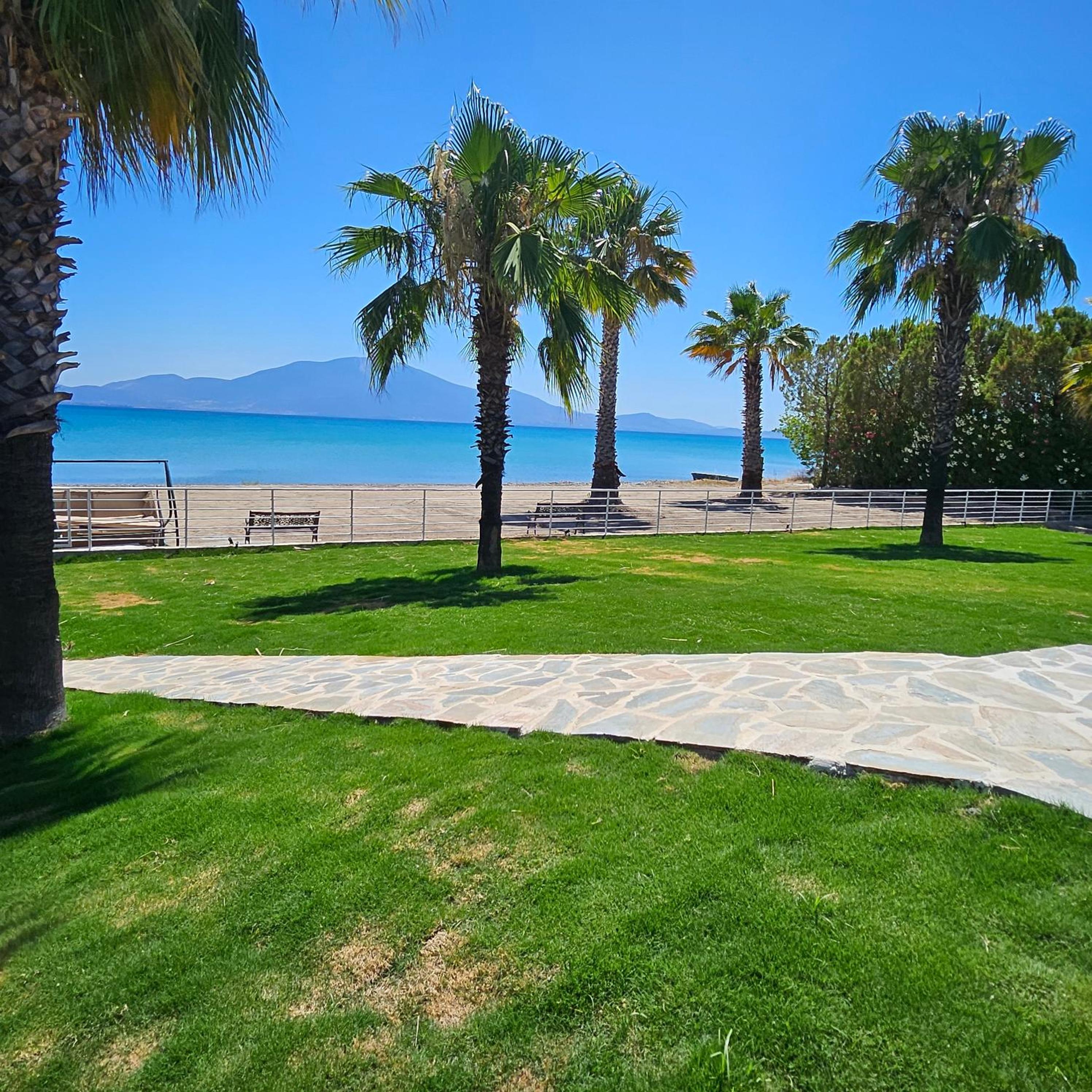 Evia Palm Beach Villa