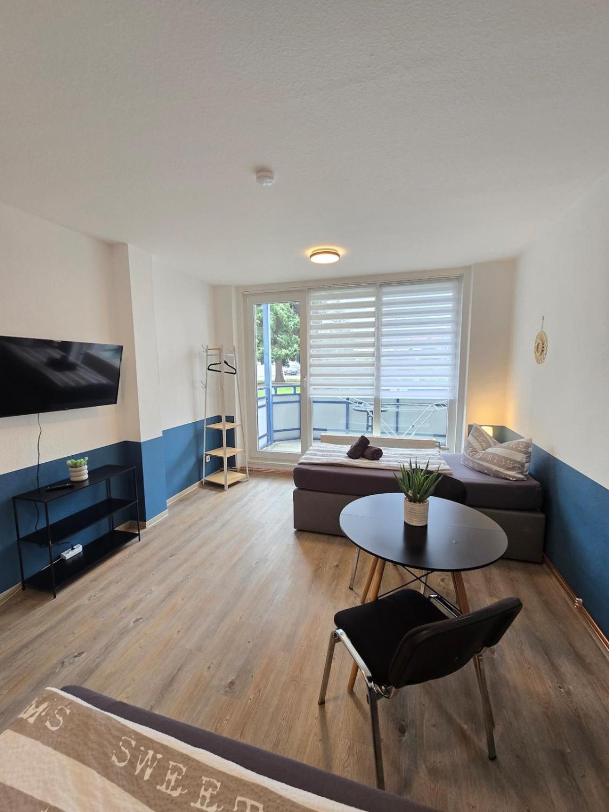 FeWo 5 Personen, Nähe Bahnhof, WLAN,Balkon