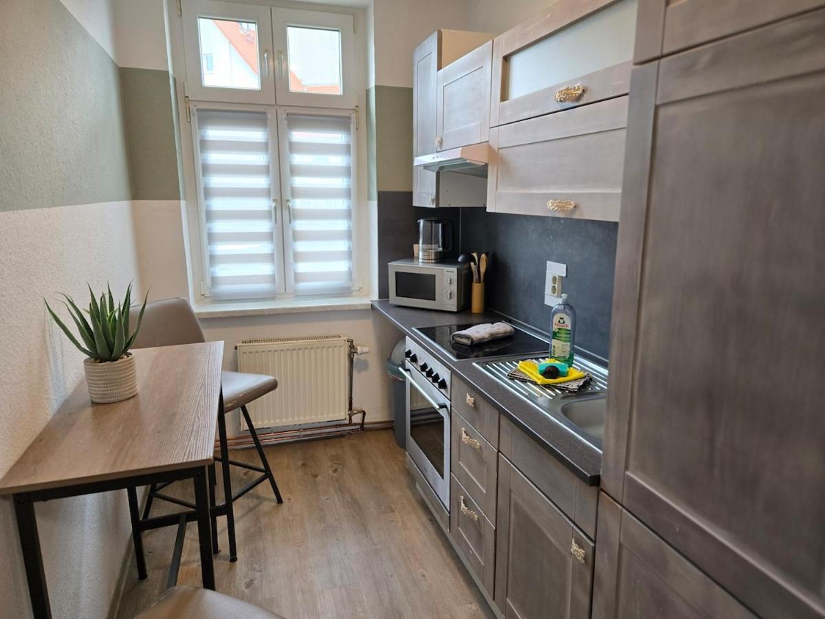 FeWo 5 Personen, Nähe Bahnhof, WLAN,Balkon