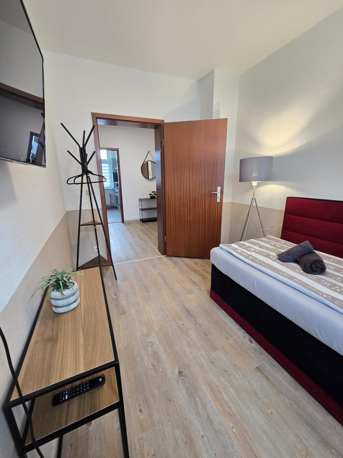 FeWo 5 Personen, Nähe Bahnhof, WLAN,Balkon