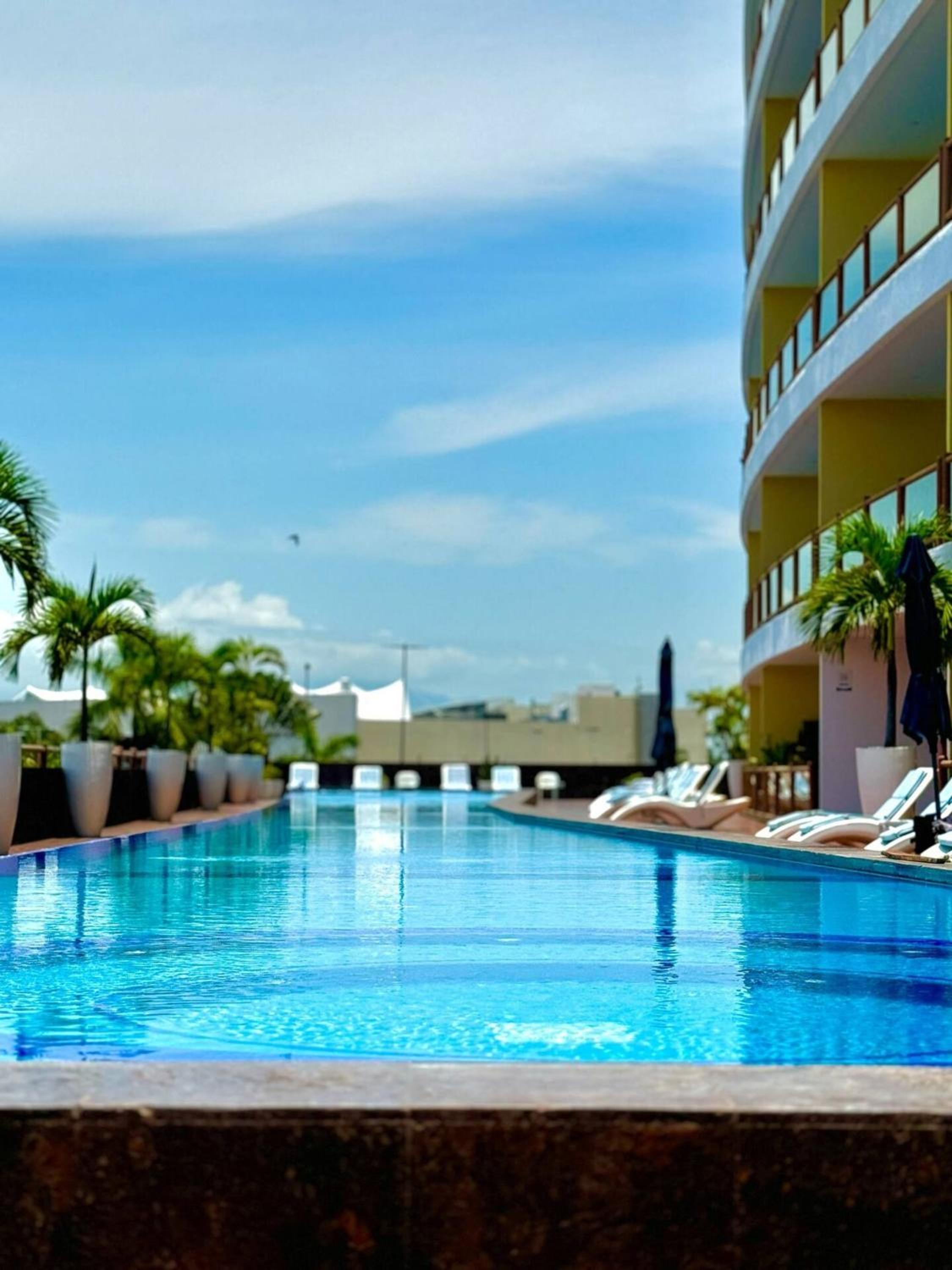 Deck12 Casino and Resort by Monyxbnb