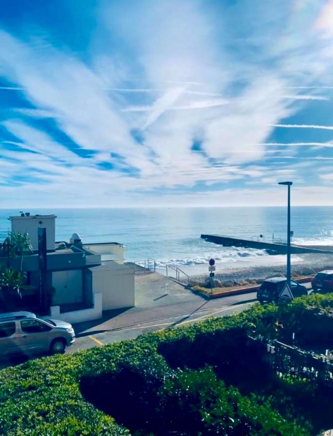 Studio Azur face à la mer - Parking privé