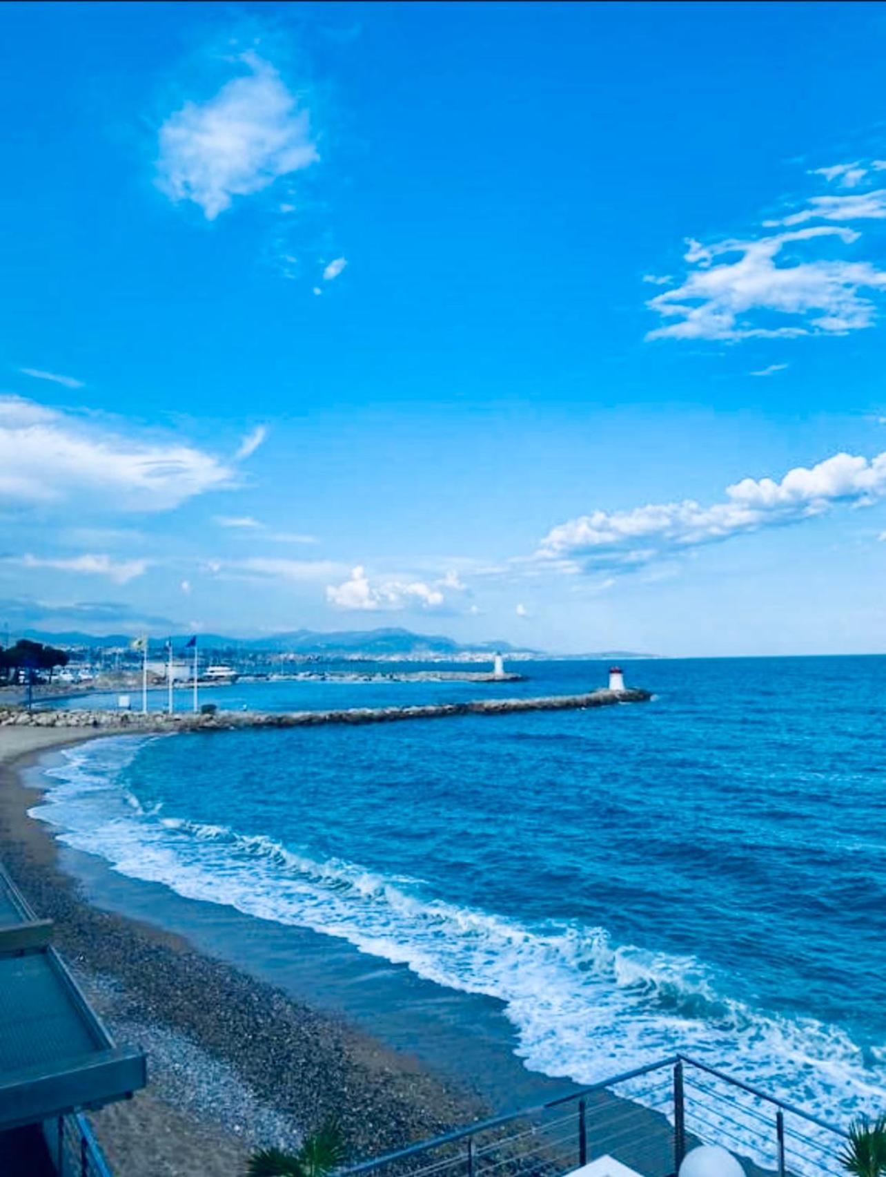 Studio Azur face à la mer - Parking privé