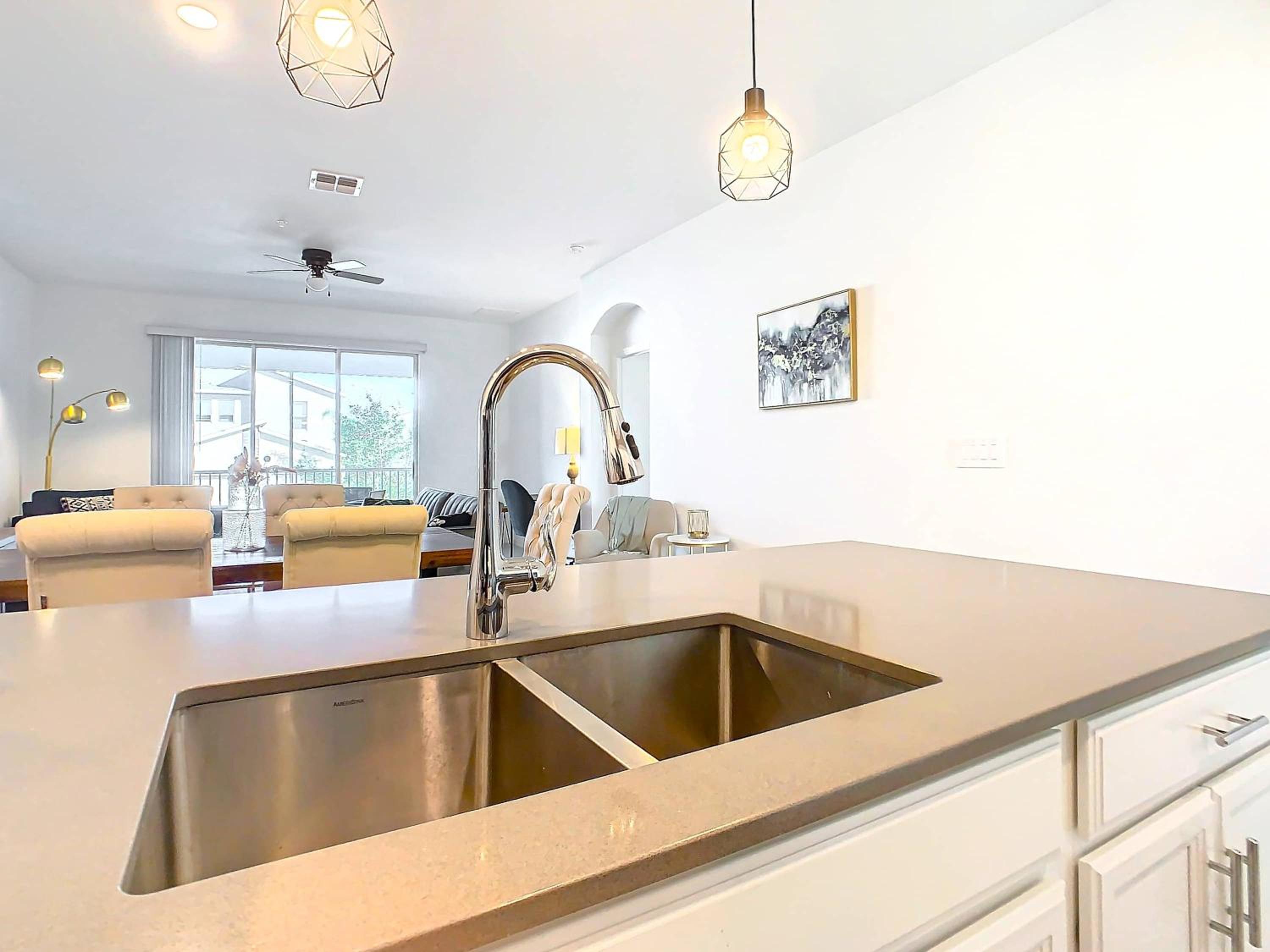 Cozy Family 3BR retreat w 2 waterparks