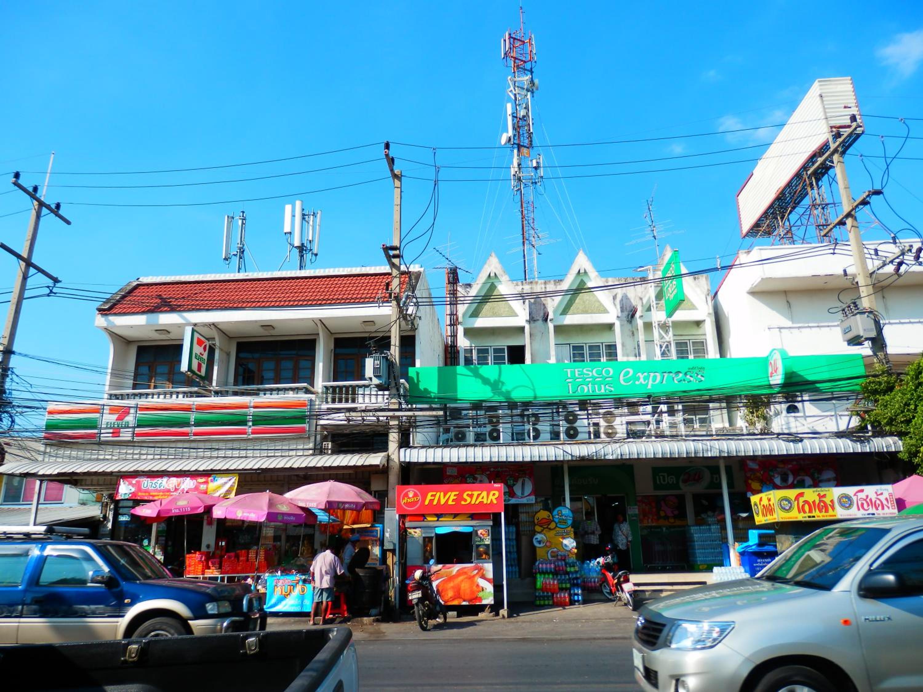 Green Riverside Homestay