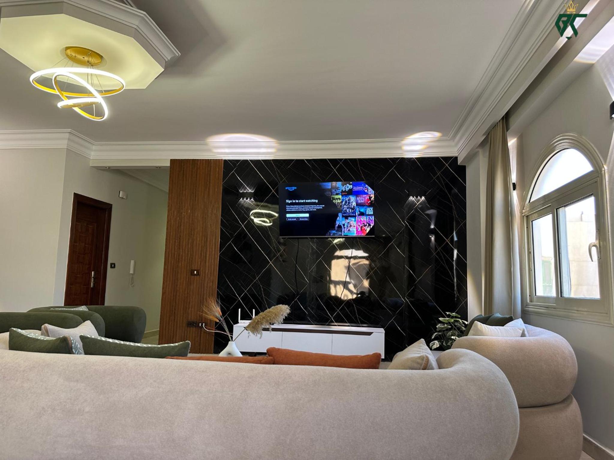 SKY LOUNGE by BC residence