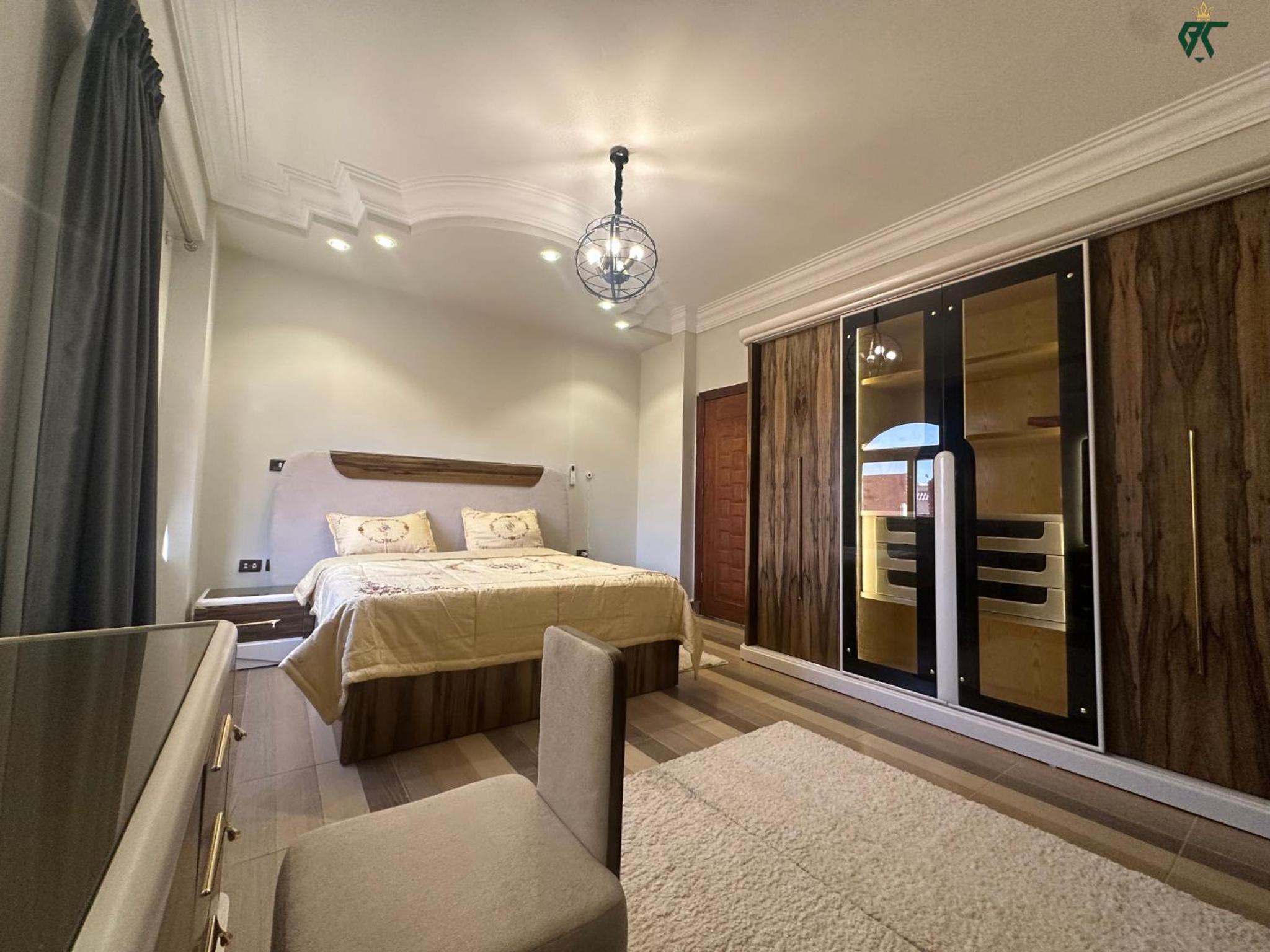 SKY LOUNGE by BC residence