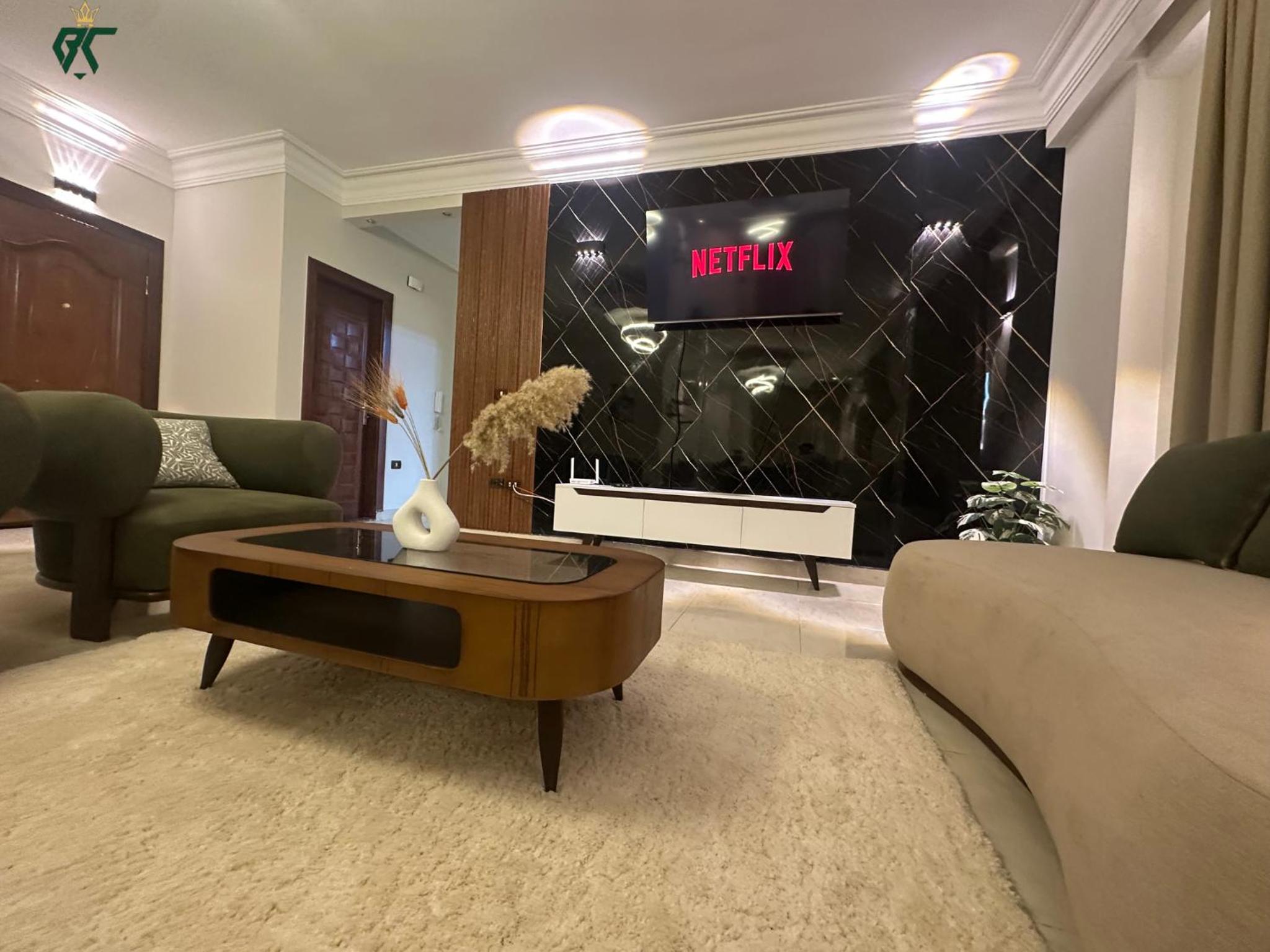 SKY LOUNGE by BC residence