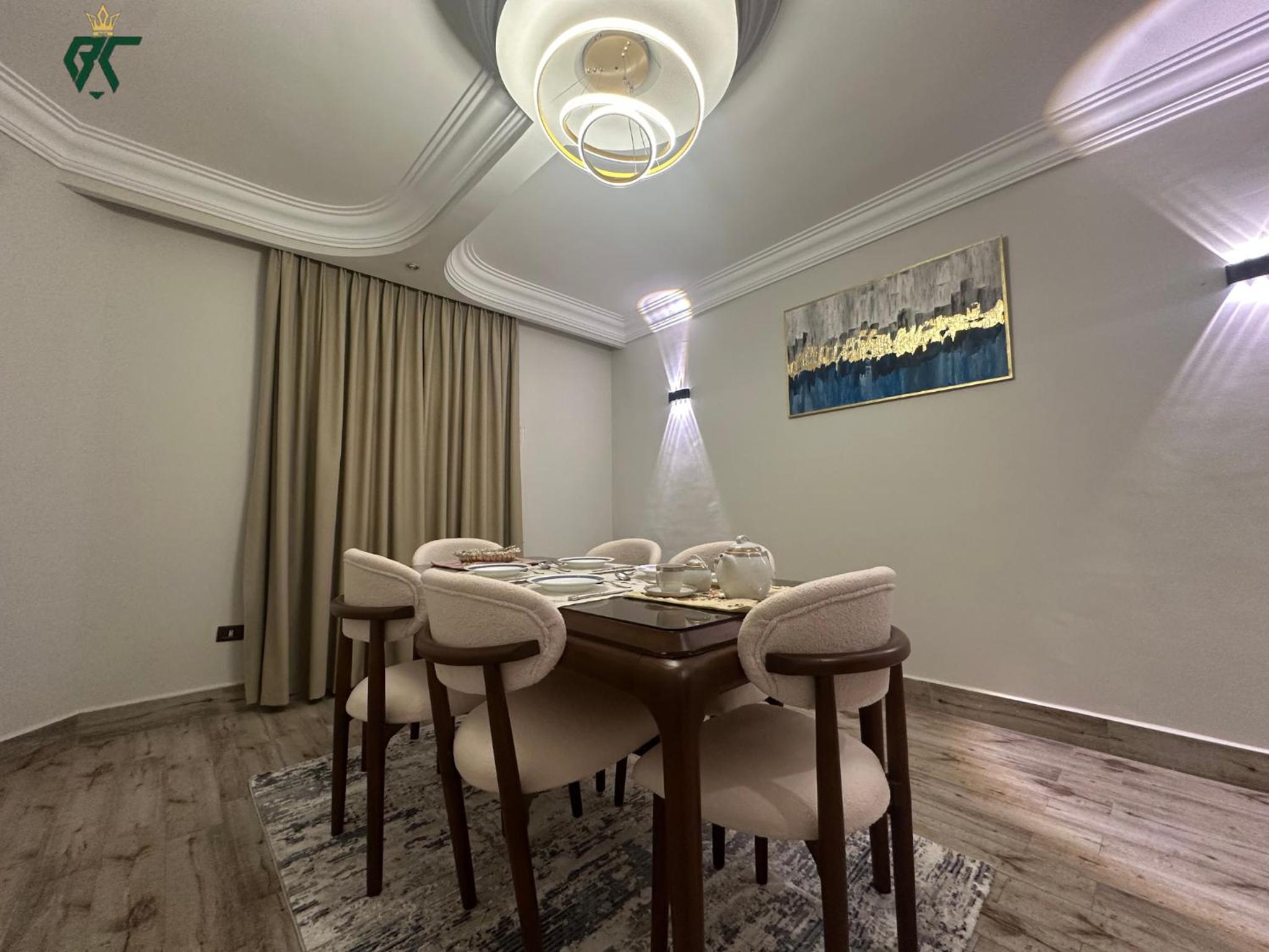 SKY LOUNGE by BC residence