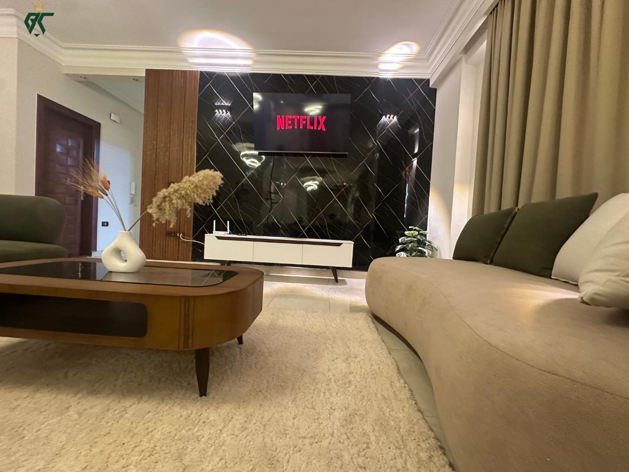 SKY LOUNGE by BC residence