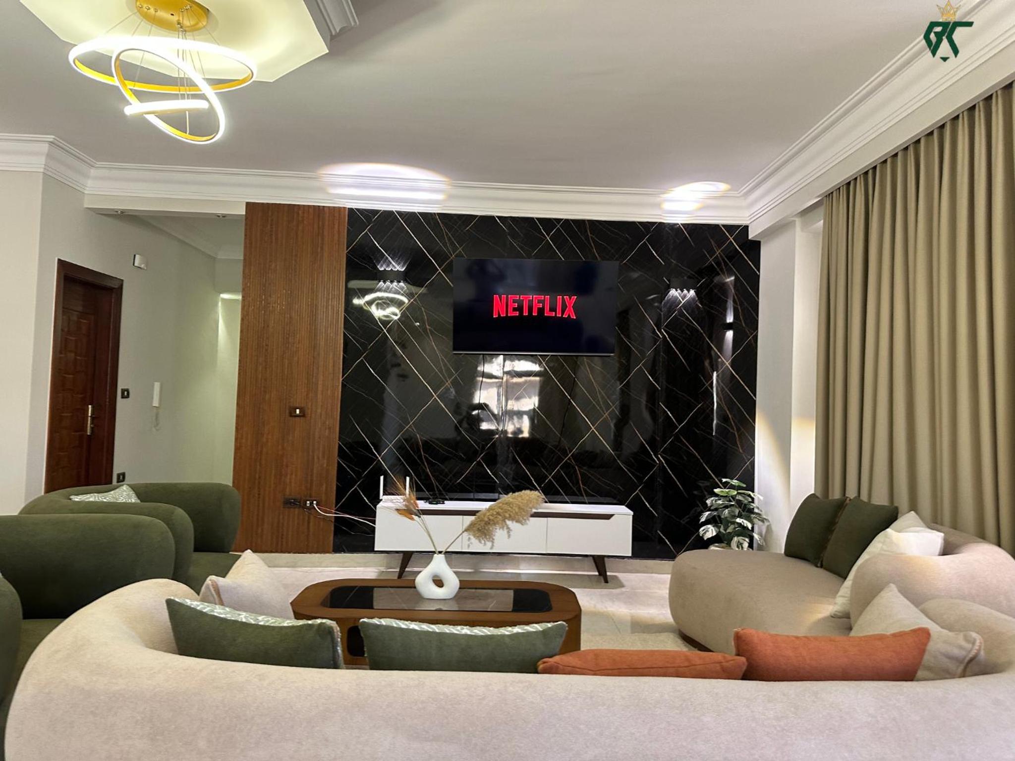 SKY LOUNGE by BC residence