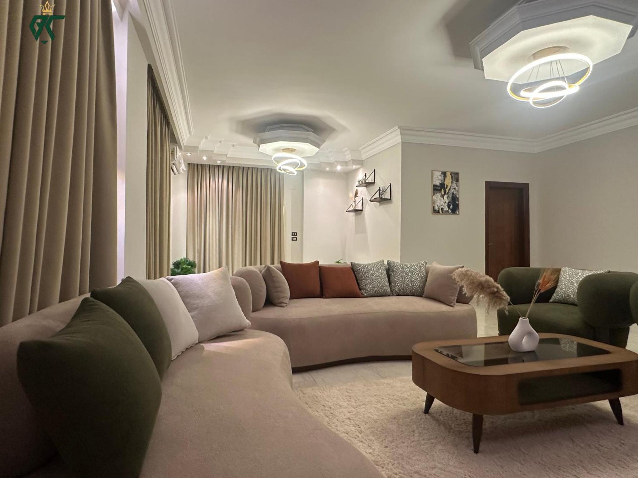 SKY LOUNGE by BC residence
