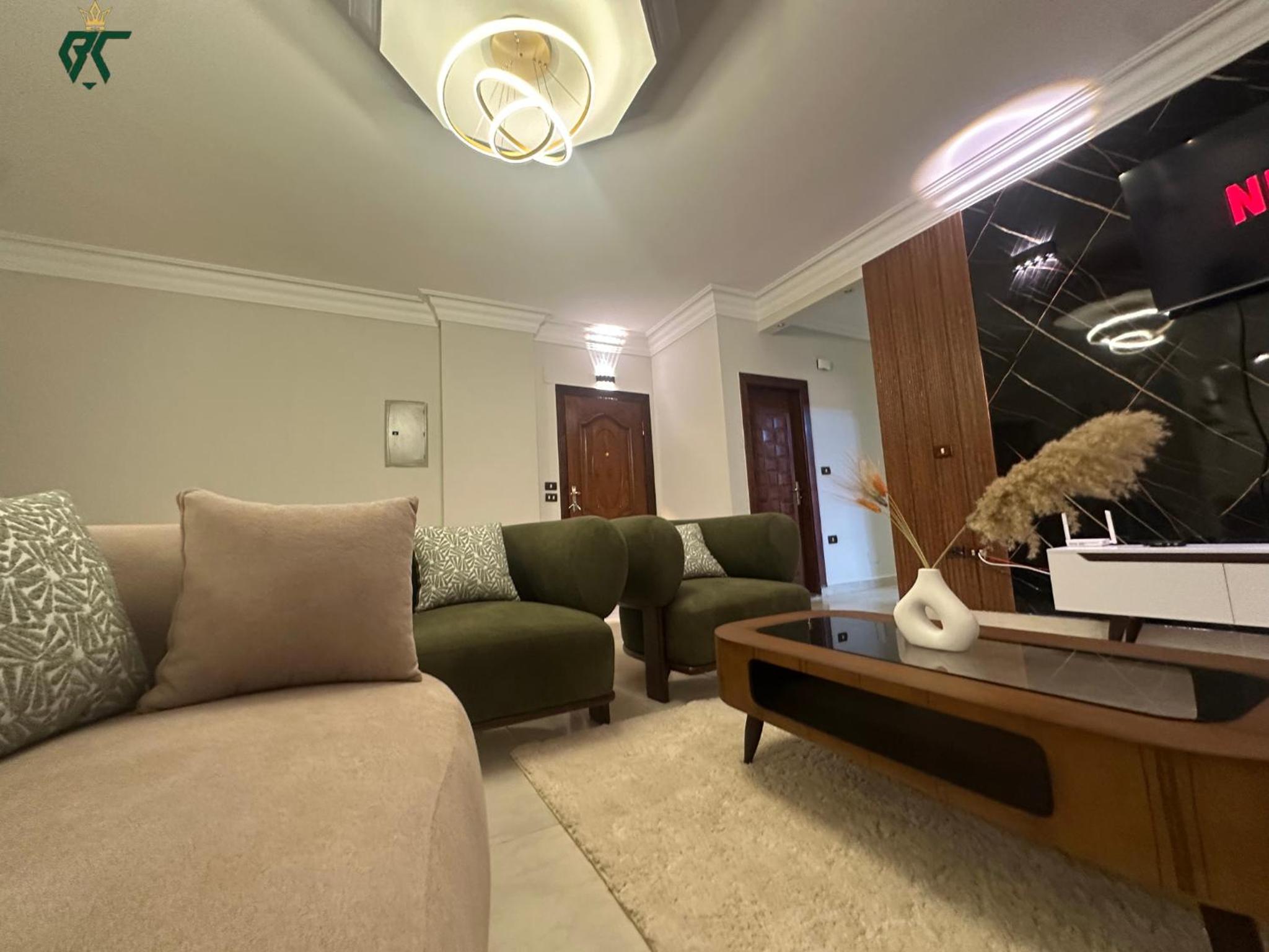SKY LOUNGE by BC residence