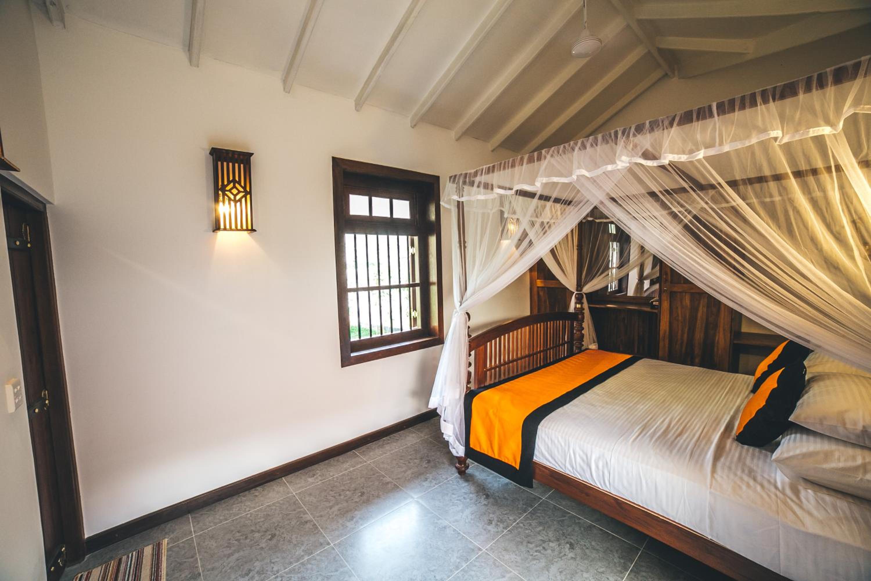 Sisikirana Villa (Luxury Villa in Galle) view 3