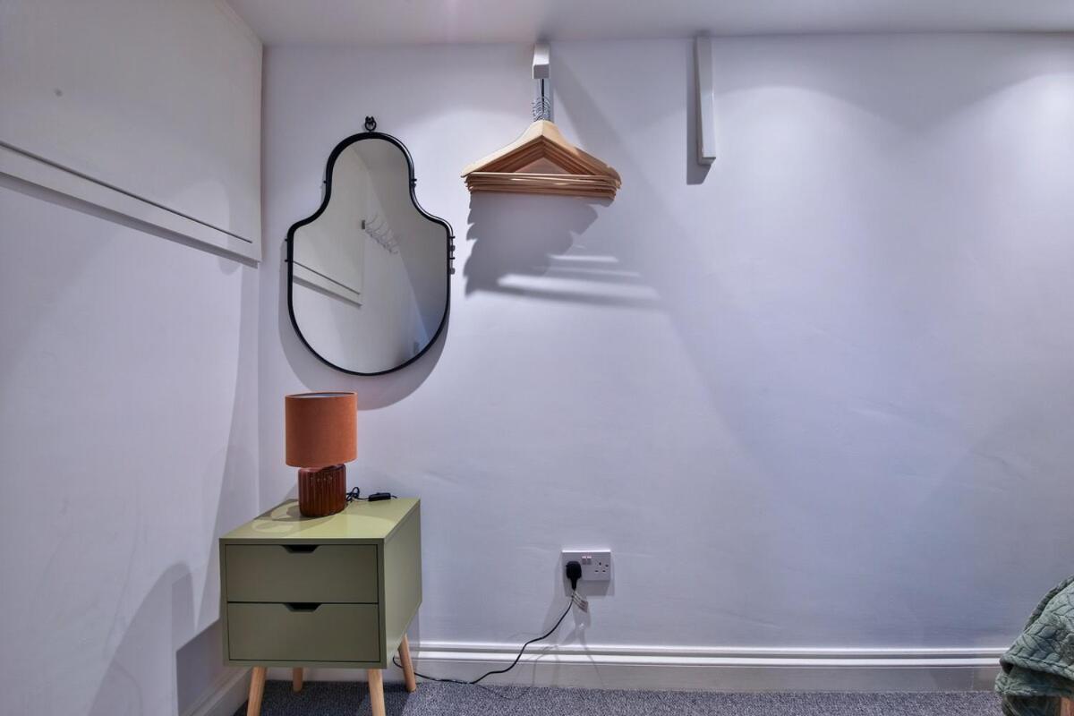 Modern 1-Bed Flat near Cardiff City Centre